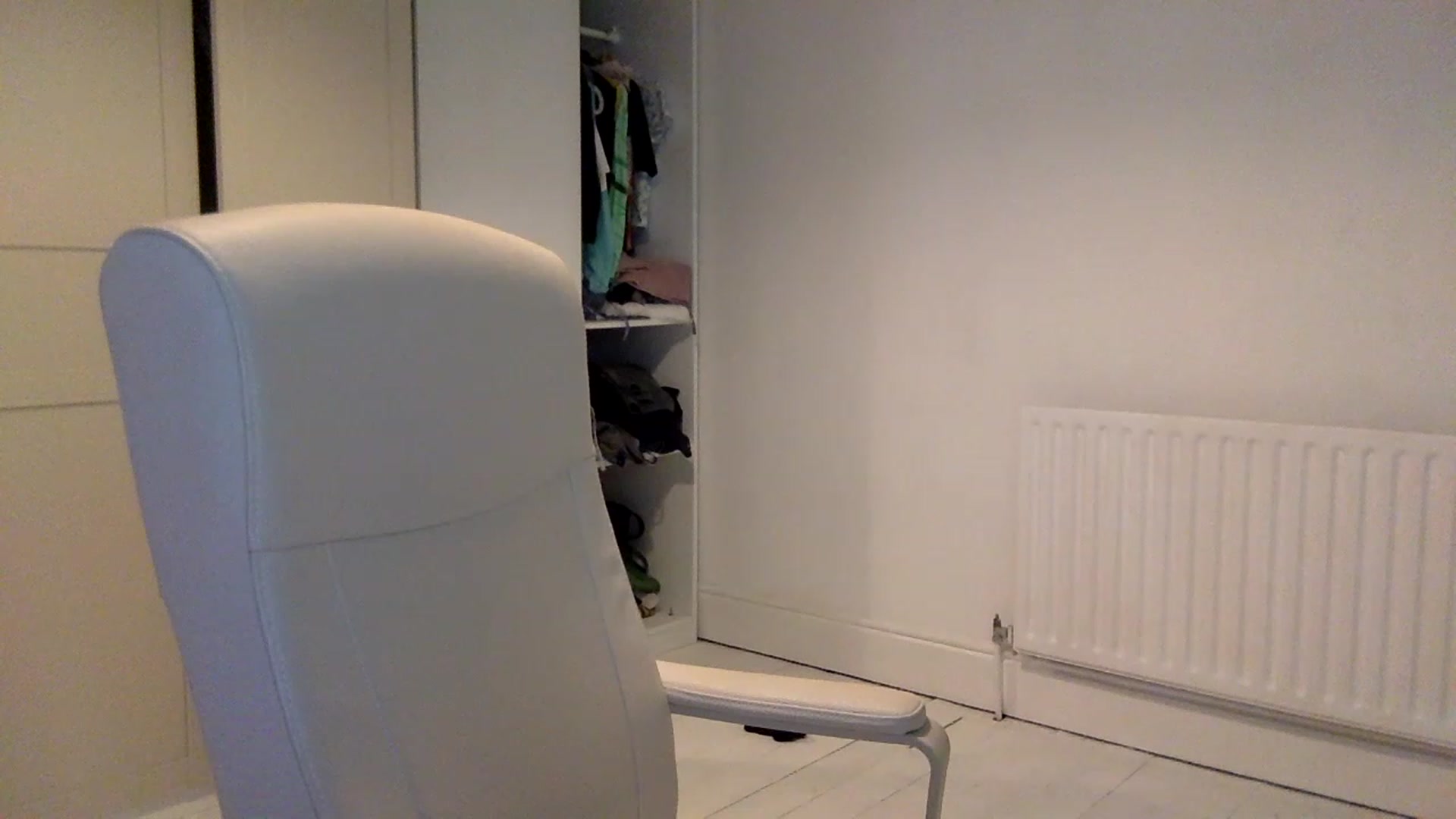 Gallery image thumbnail from BeaSaitou's myfreecams stream on, 11/15/2022, 19:19 image 16 of 20