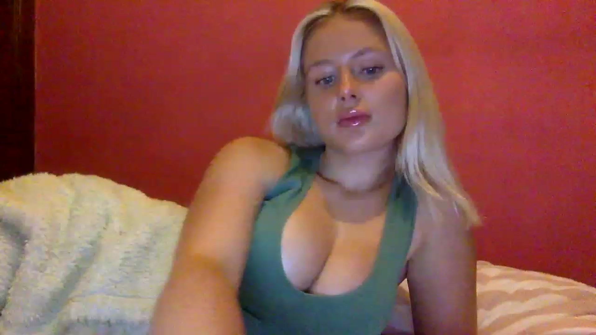 Gallery image thumbnail from BeaSaitou's myfreecams stream on, 11/22/2022, 17:28 image 13 of 20