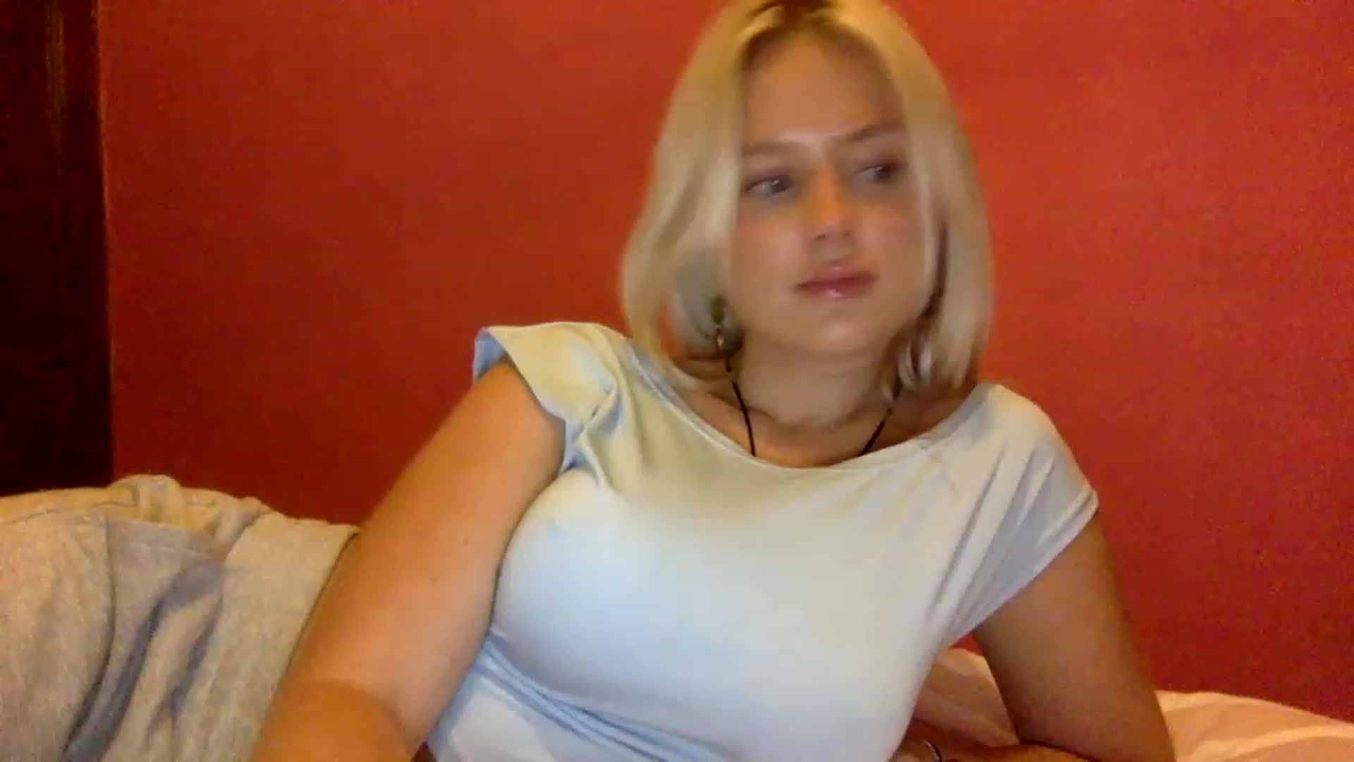 Gallery image thumbnail from BeaSaitou's myfreecams stream on, 12/06/2022, 16:47 image 16 of 20