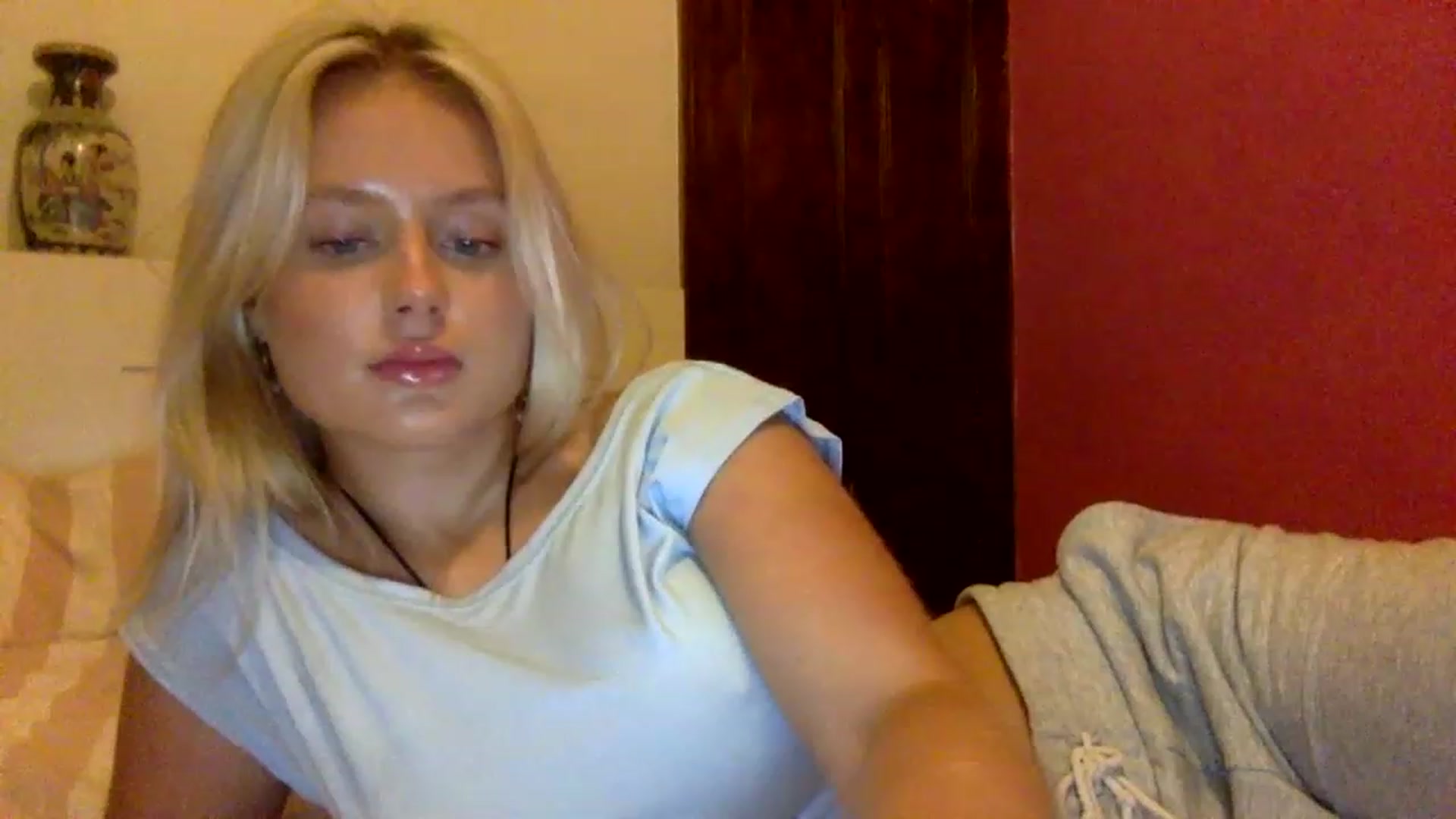 Gallery image thumbnail from BeaSaitou's myfreecams stream on, 12/06/2022, 16:47 image 5 of 20