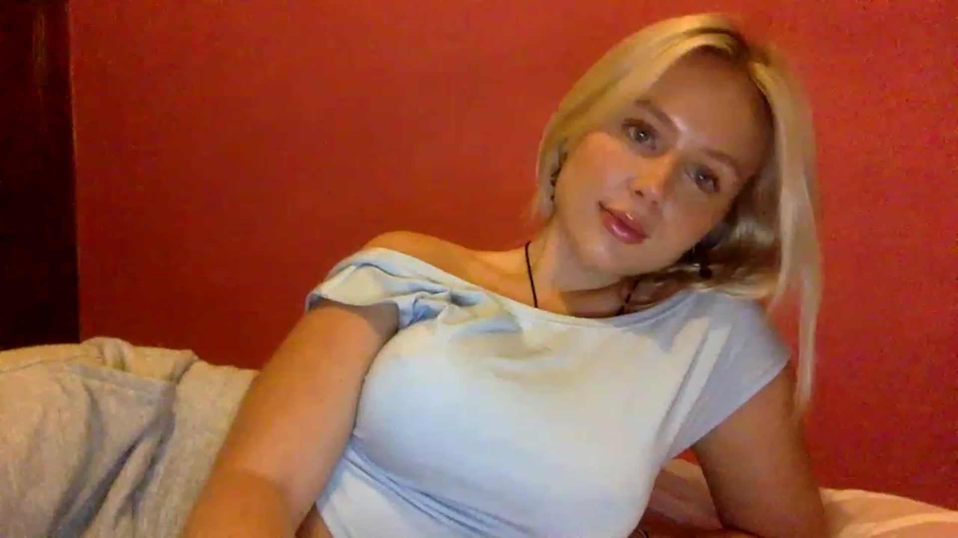 Gallery image thumbnail from BeaSaitou's myfreecams stream on, 12/06/2022, 16:47 image 15 of 20