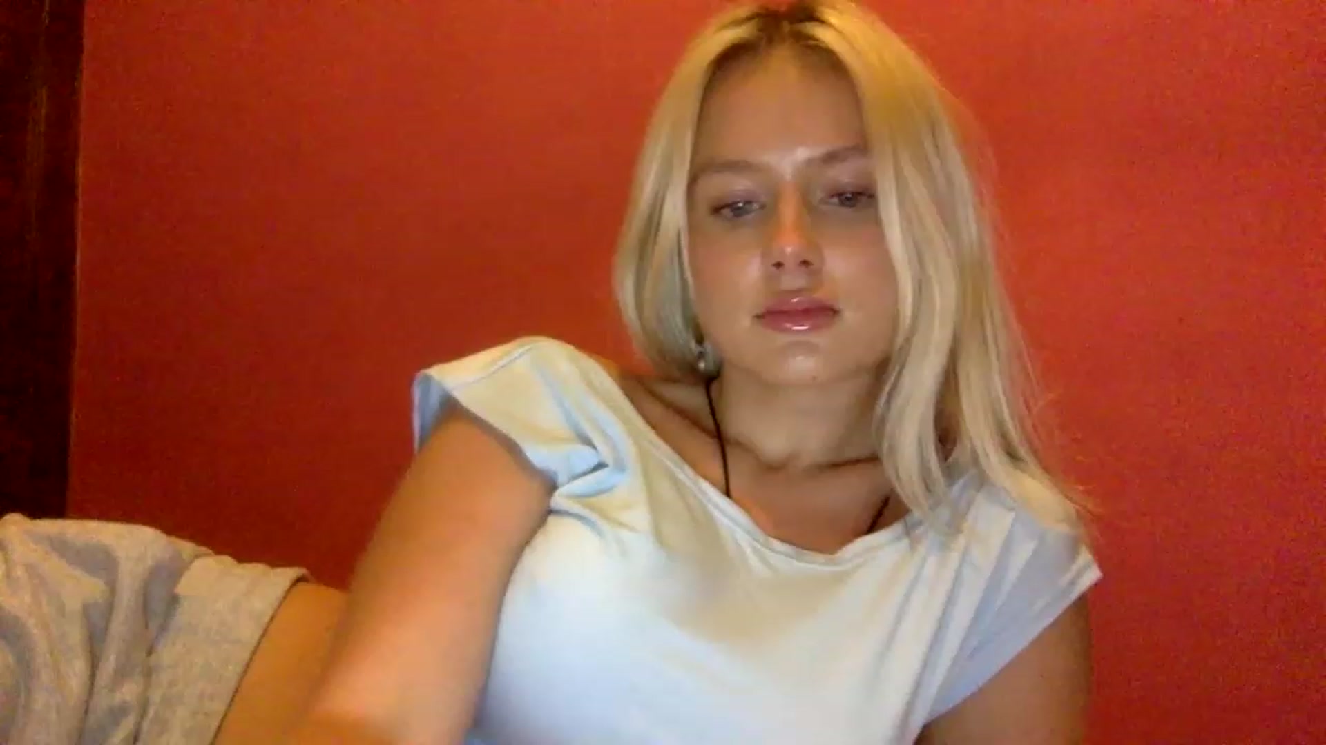 Gallery image thumbnail from BeaSaitou's myfreecams stream on, 12/06/2022, 16:47 image 7 of 20