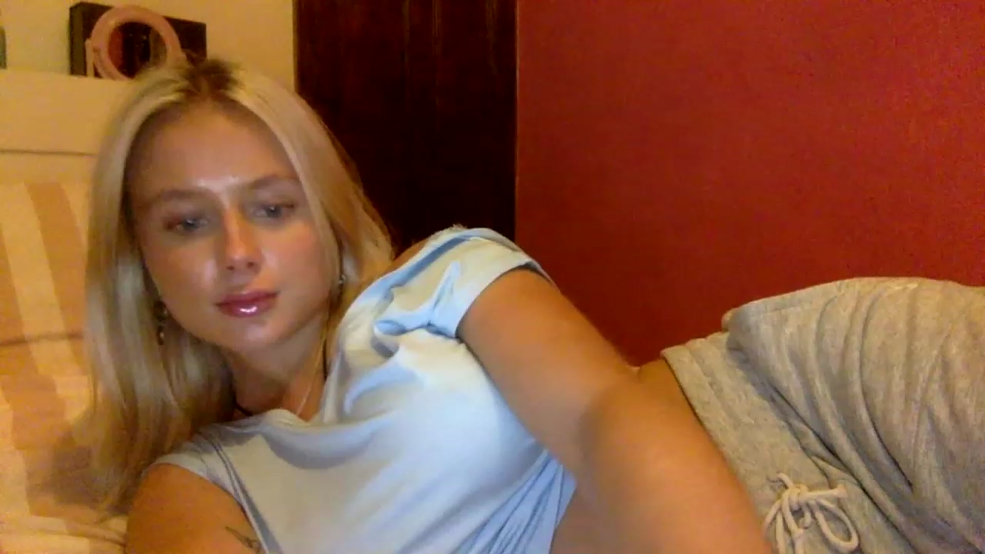 Gallery image thumbnail from BeaSaitou's myfreecams stream on, 12/06/2022, 17:32 image 20 of 20