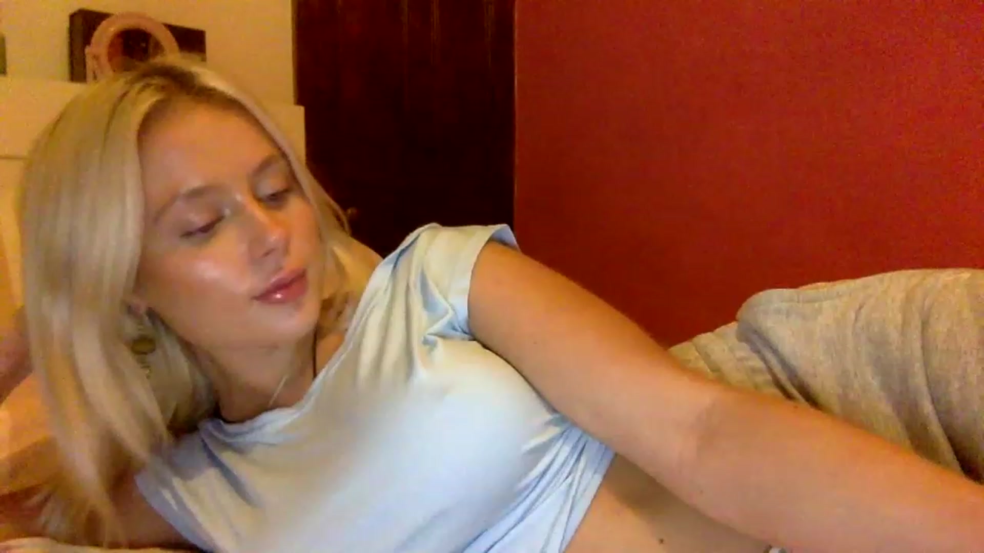Gallery image thumbnail from BeaSaitou's myfreecams stream on, 12/06/2022, 17:32 image 15 of 20