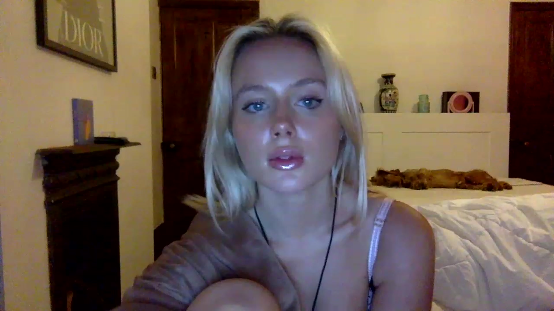 Gallery image thumbnail from BeaSaitou's myfreecams stream on, 12/08/2022, 16:30 image 18 of 20