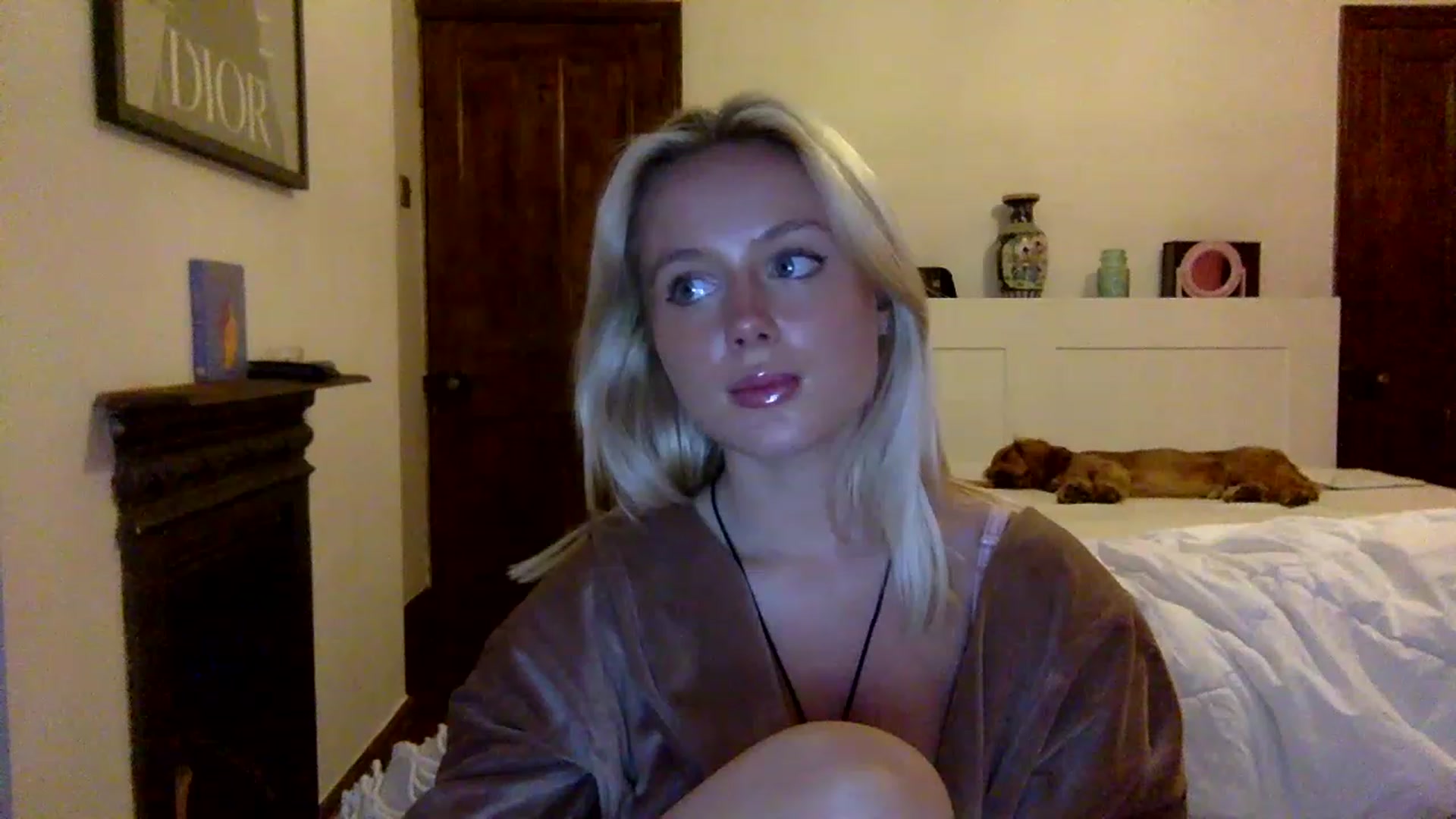 Gallery image thumbnail from BeaSaitou's myfreecams stream on, 12/08/2022, 16:30 image 16 of 20
