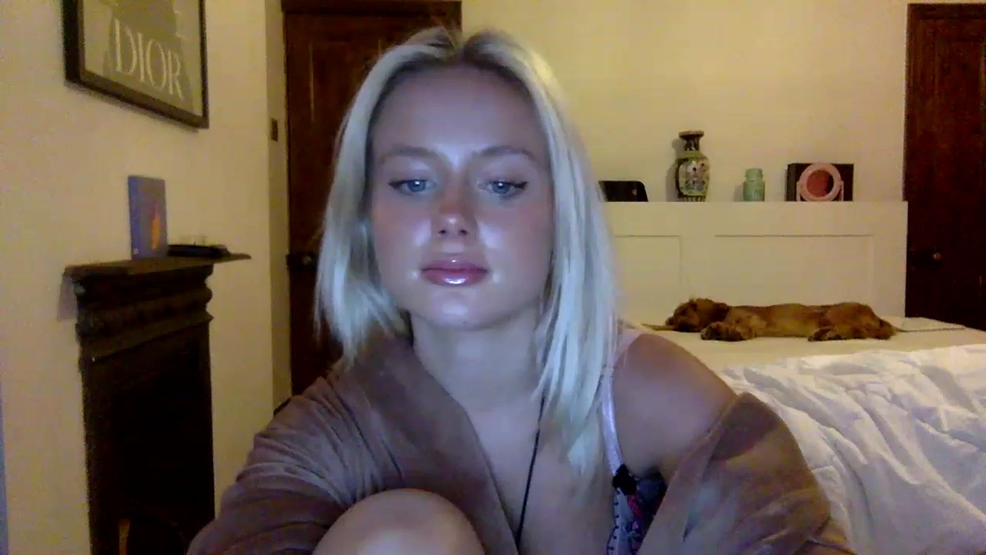 Gallery image thumbnail from BeaSaitou's myfreecams stream on, 12/08/2022, 16:30 image 14 of 20