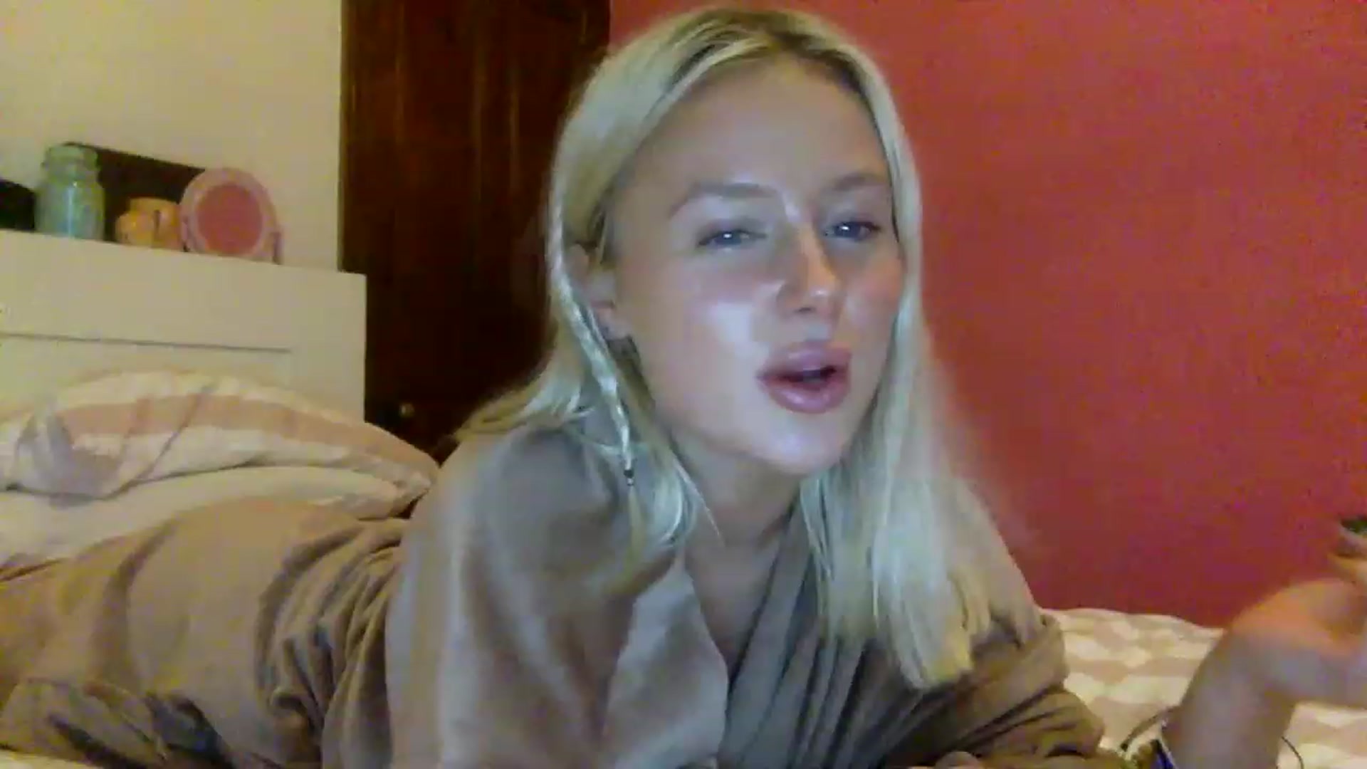 Gallery image thumbnail from BeaSaitou's myfreecams stream on, 12/12/2022, 15:32 image 7 of 20
