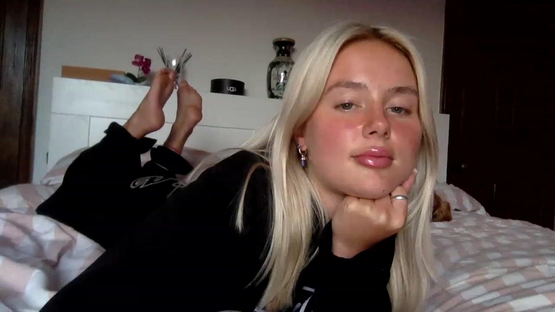 Gallery image thumbnail from BeaSaitou's myfreecams stream on, 01/17/2023, 15:57 image 19 of 20
