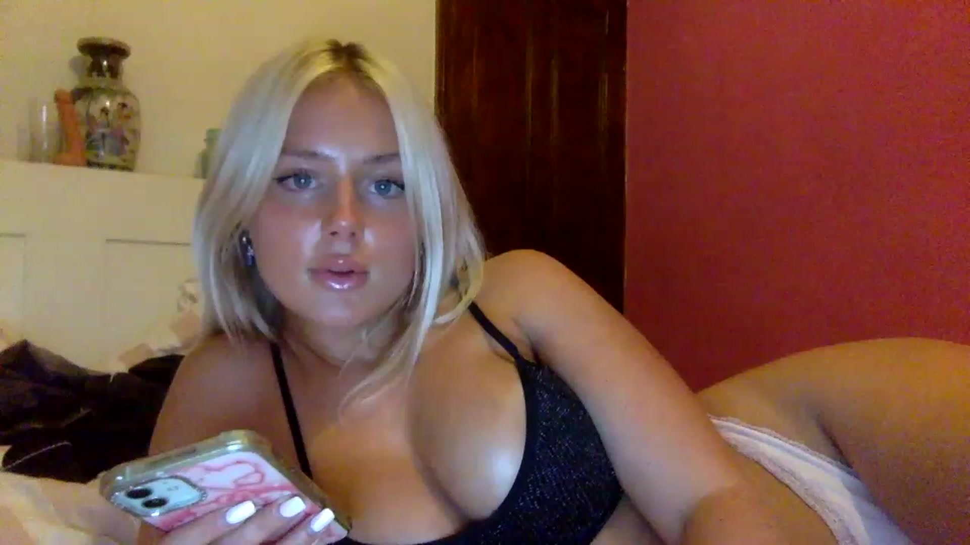 Gallery image thumbnail from BeaSaitou's myfreecams stream on, 01/19/2023, 16:43 image 20 of 20
