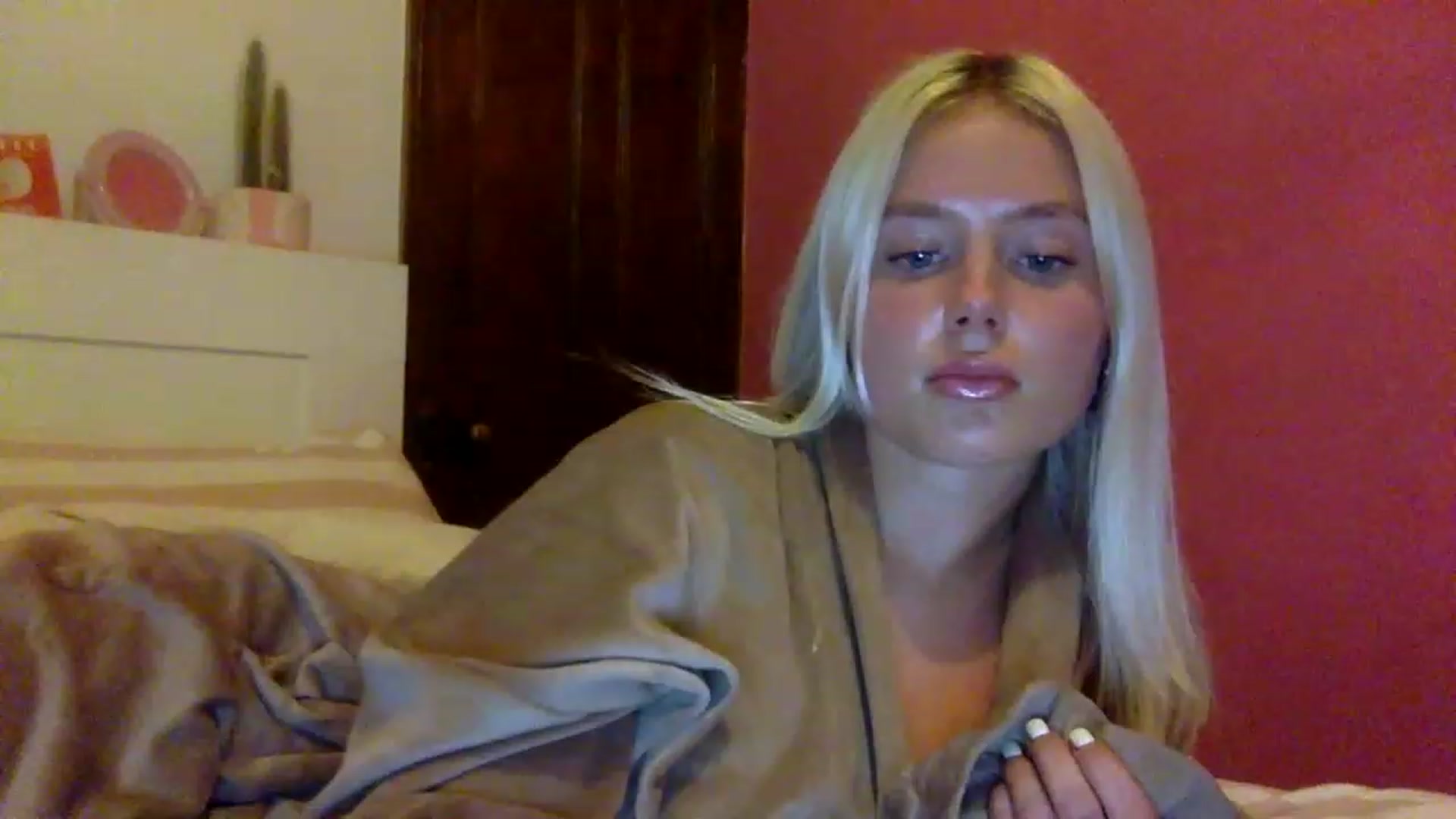 Gallery image thumbnail from BeaSaitou's myfreecams stream on, 01/25/2023, 20:43 image 14 of 20