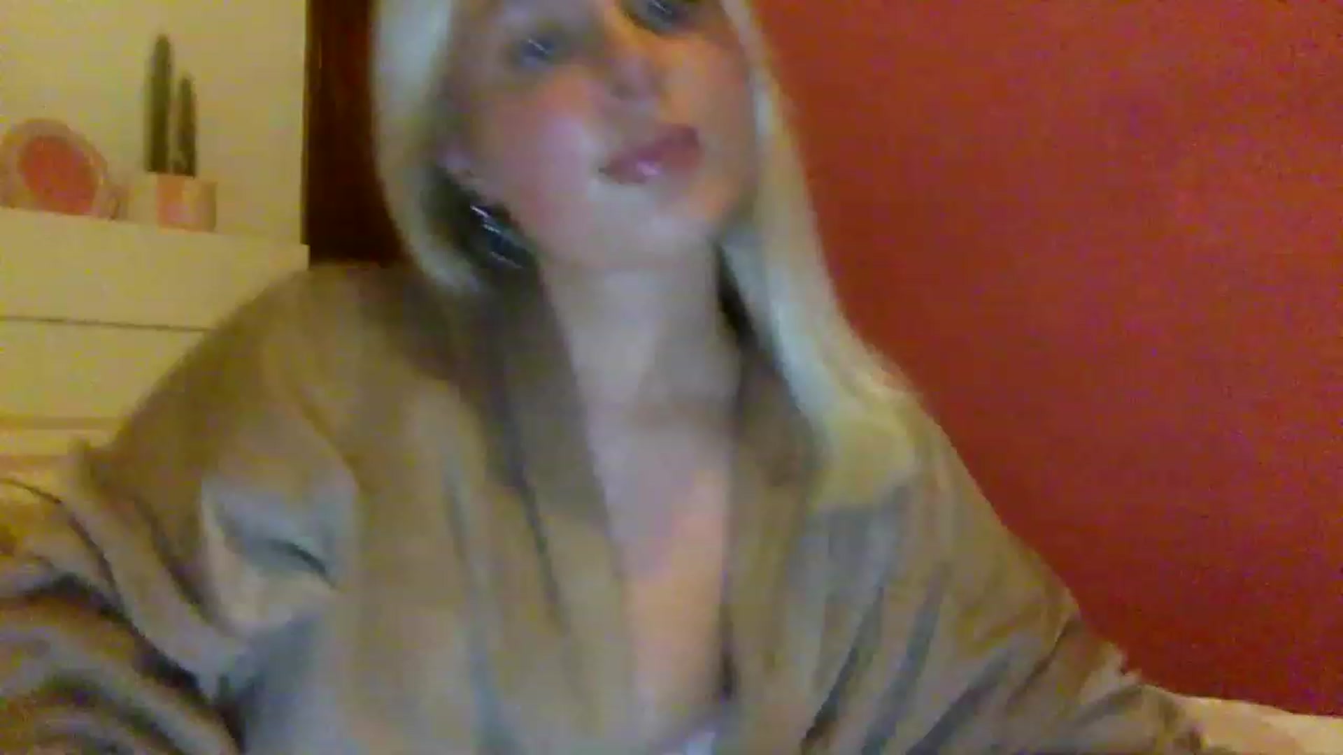 Gallery image thumbnail from BeaSaitou's myfreecams stream on, 01/25/2023, 20:43 image 17 of 20