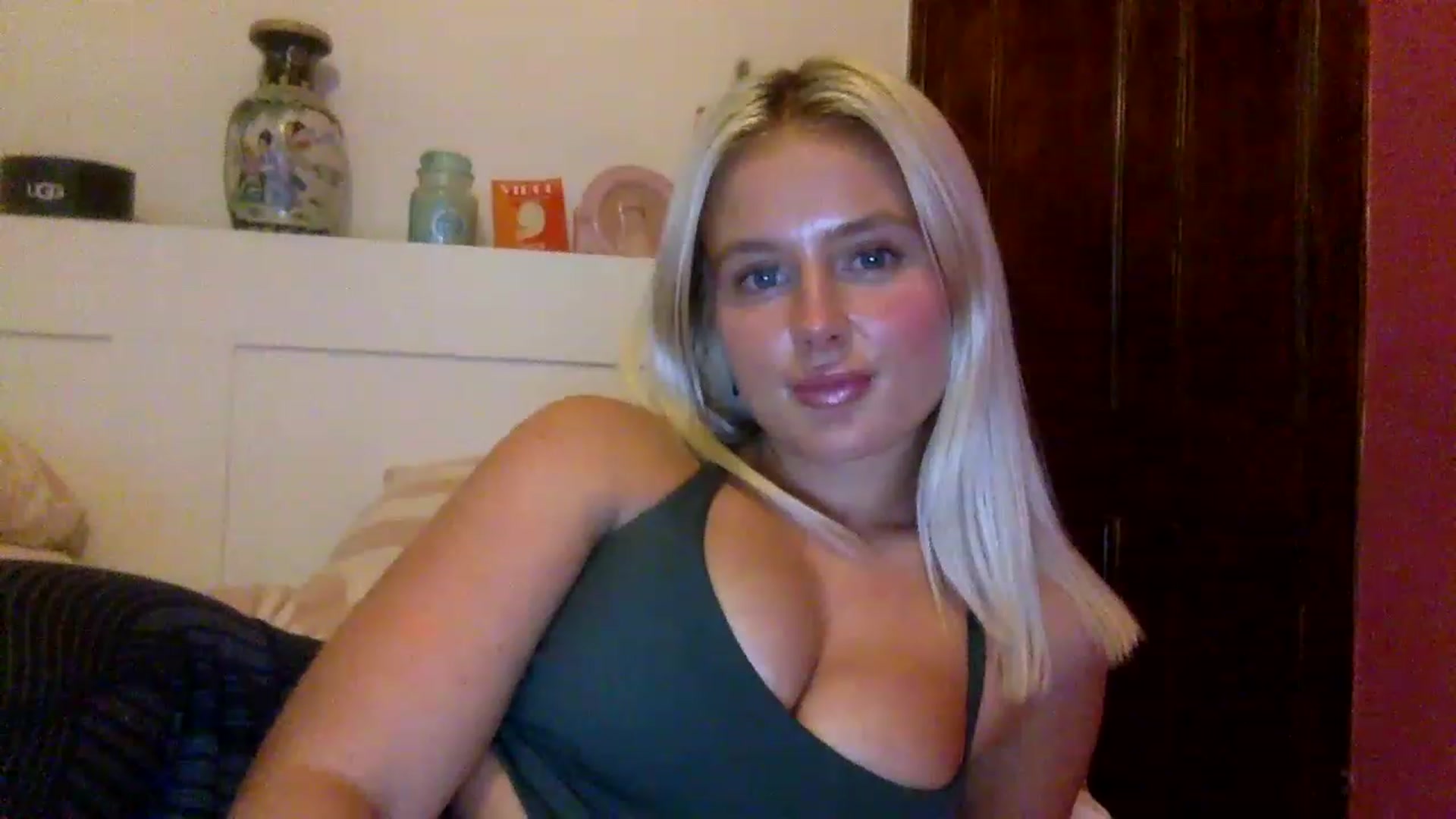 Gallery image thumbnail from BeaSaitou's myfreecams stream on, 01/26/2023, 17:07 image 10 of 20