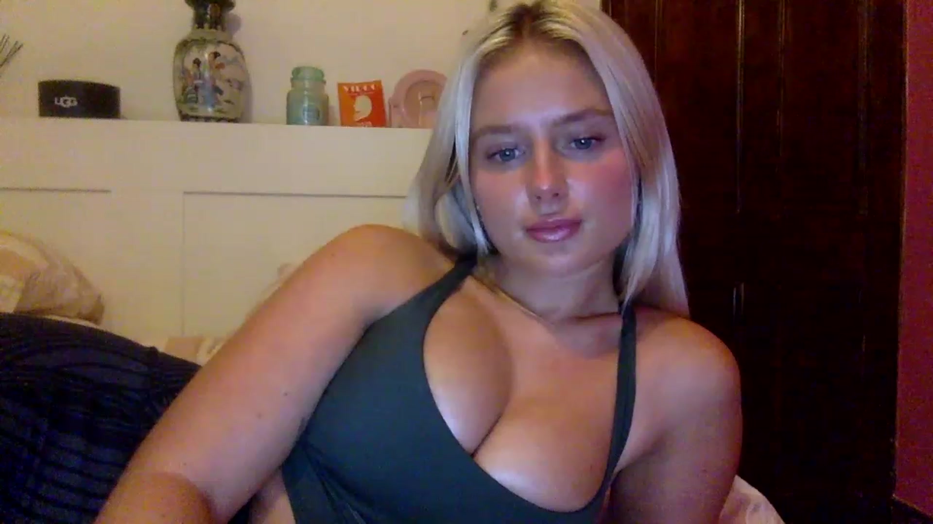 Gallery image thumbnail from BeaSaitou's myfreecams stream on, 01/26/2023, 17:07 image 15 of 20