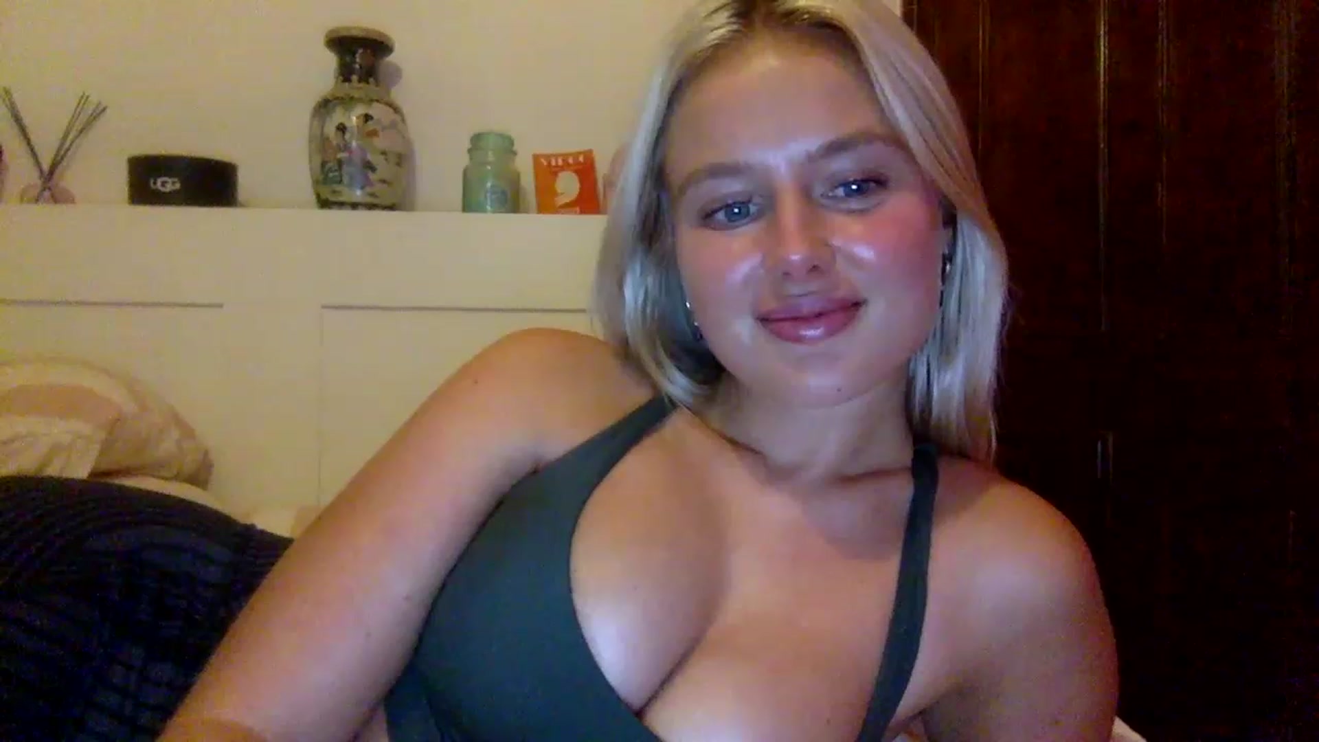 Gallery image thumbnail from BeaSaitou's myfreecams stream on, 01/26/2023, 17:07 image 19 of 20