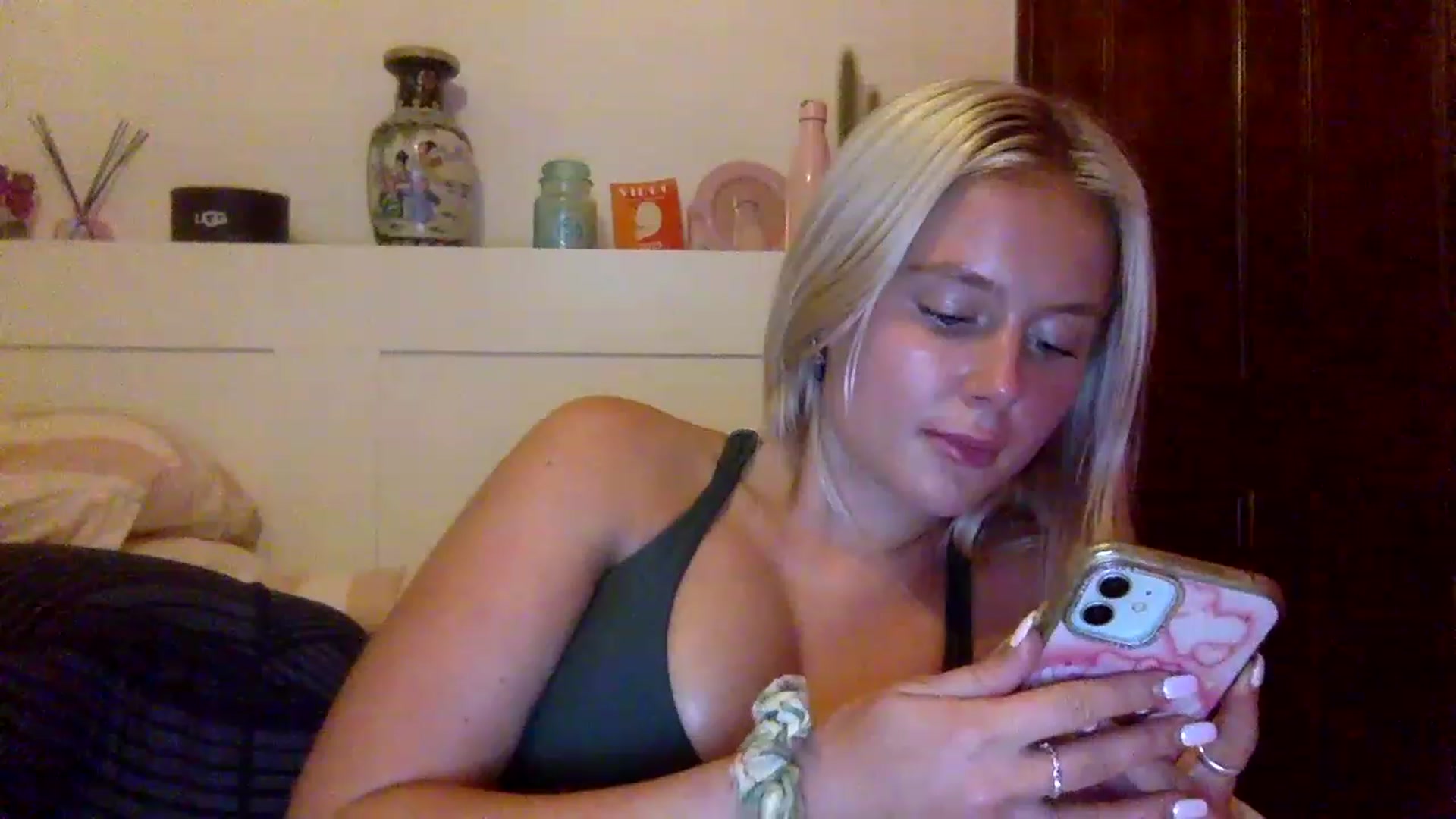 Gallery image thumbnail from BeaSaitou's myfreecams stream on, 01/26/2023, 17:07 image 18 of 20