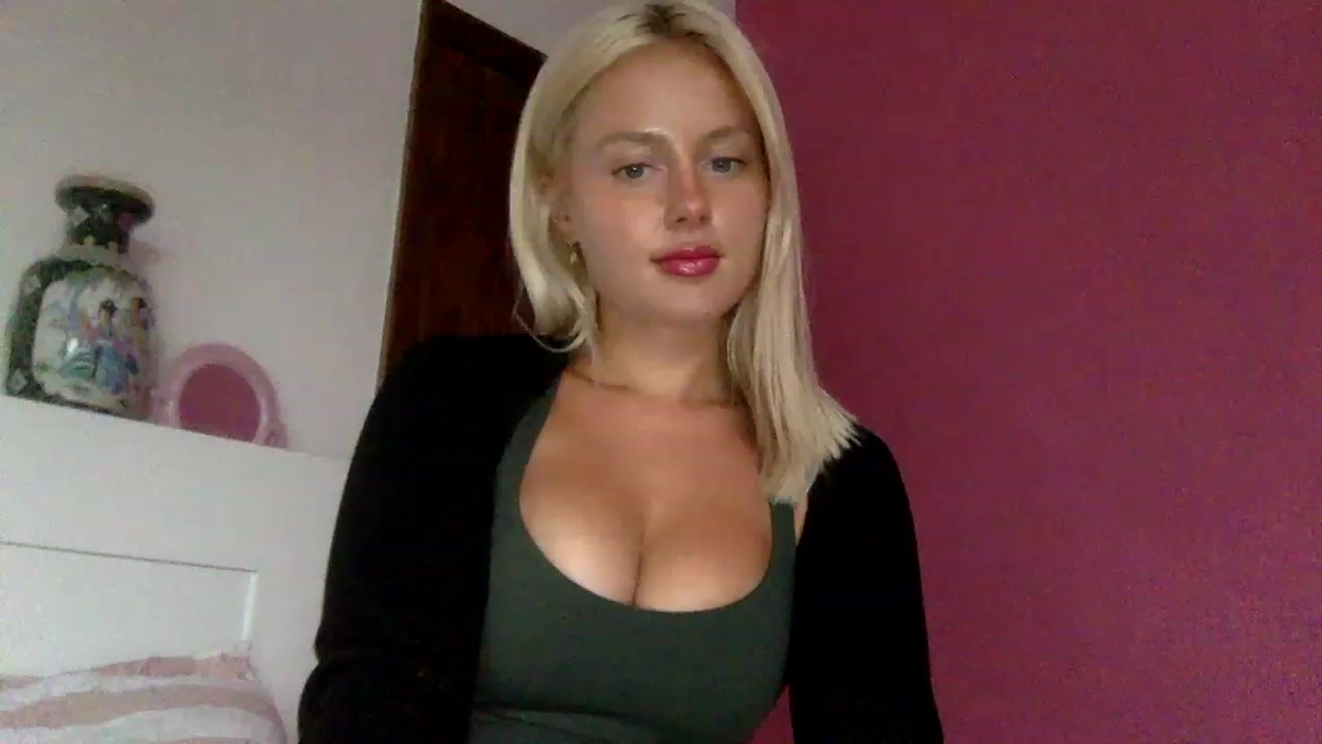 Gallery image thumbnail from BeaSaitou's myfreecams stream on, 02/10/2023, 15:25 image 12 of 20