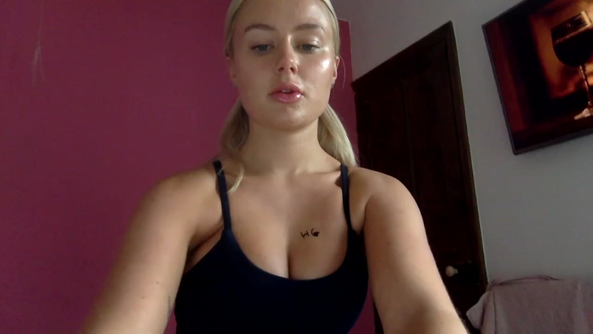 Gallery image thumbnail from BeaSaitou's myfreecams stream on, 02/20/2023, 12:38 image 10 of 20