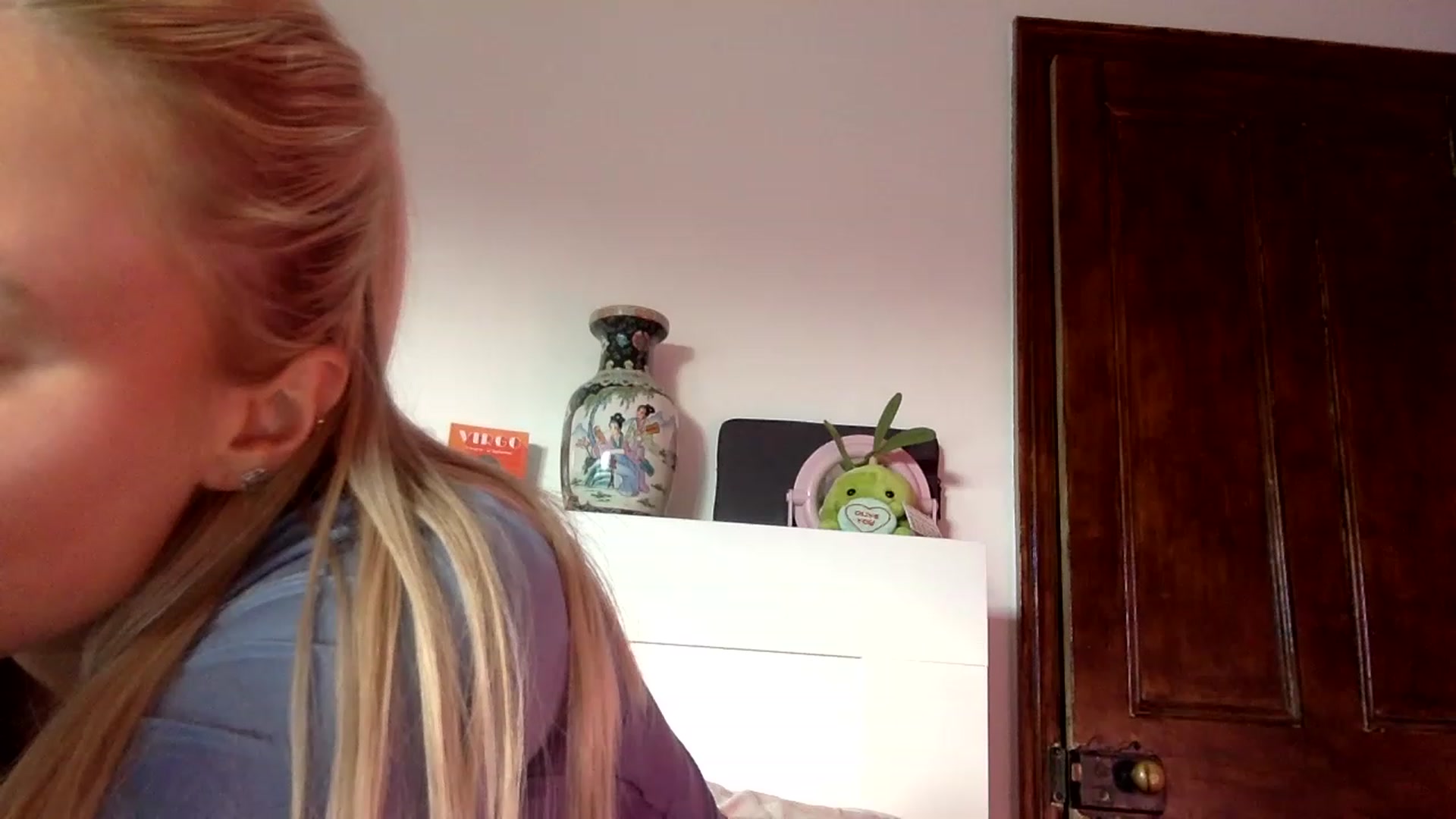 Gallery image thumbnail from BeaSaitou's myfreecams stream on, 02/23/2023, 15:46 image 12 of 20