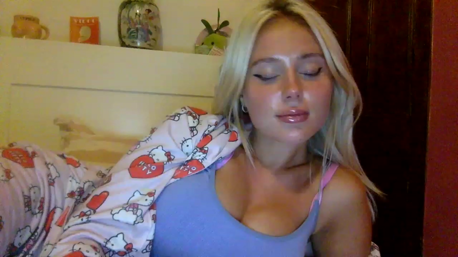Gallery image thumbnail from BeaSaitou's myfreecams stream on, 03/07/2023, 20:17 image 8 of 20