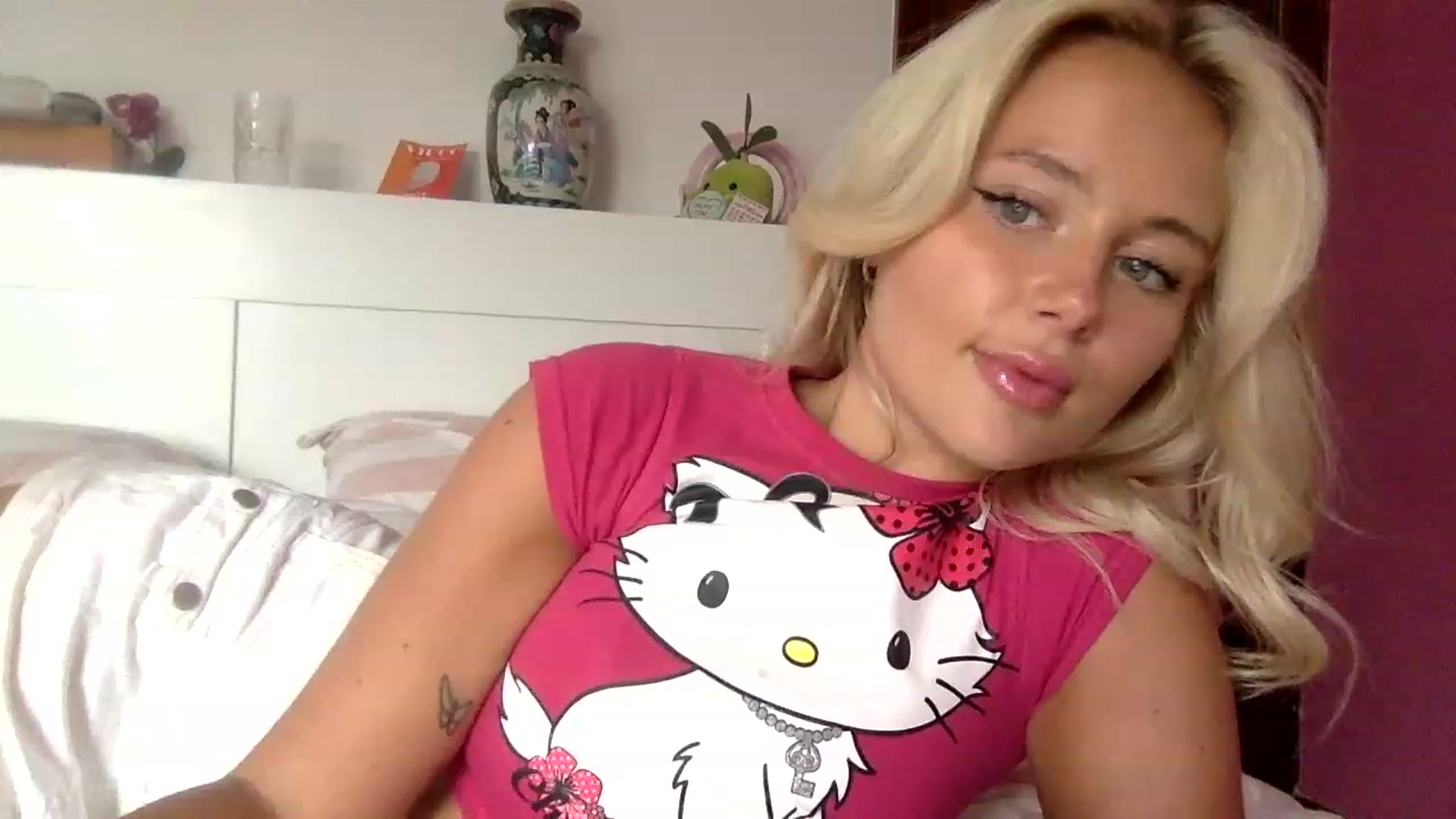 Gallery image thumbnail from BeaSaitou's myfreecams stream on, 05/29/2023, 06:52 image 14 of 20