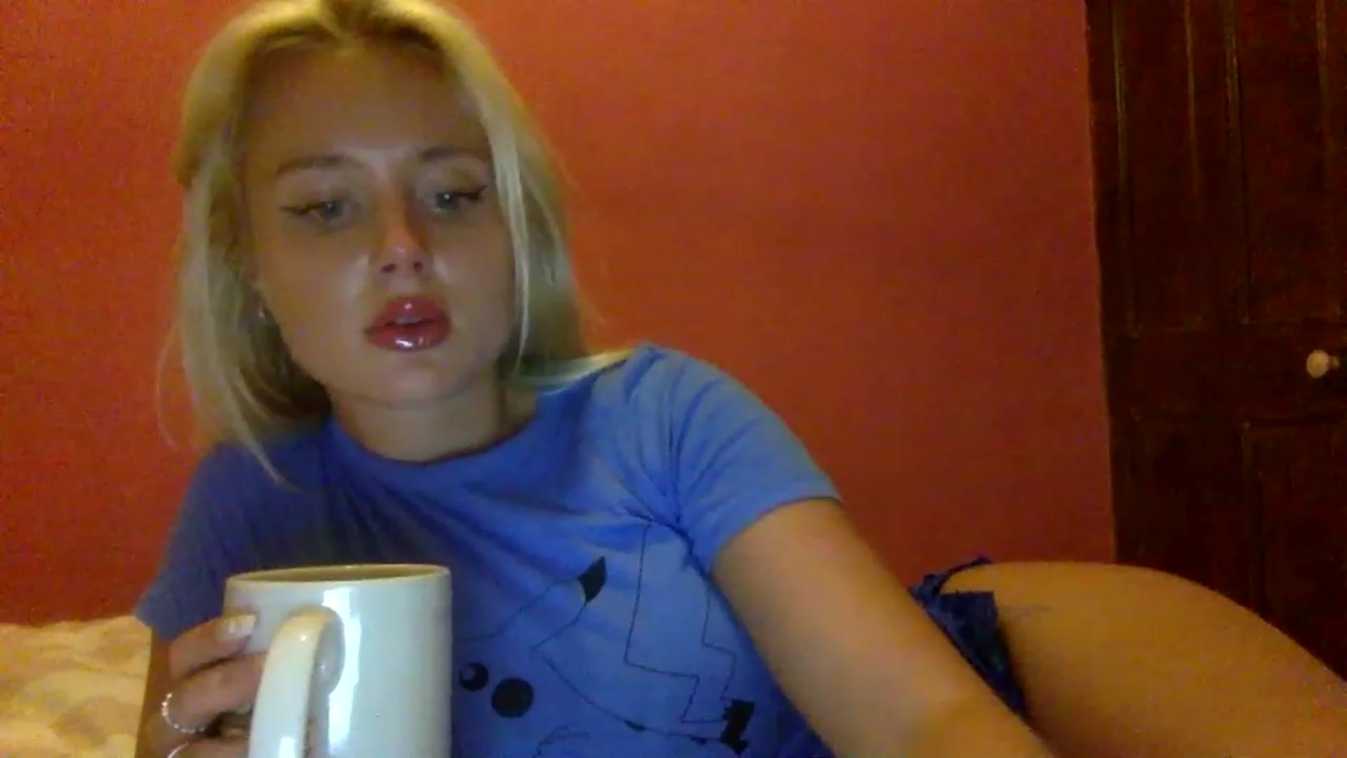 Gallery image thumbnail from BeaSaitou's myfreecams stream on, 03/09/2023, 21:20 image 3 of 20