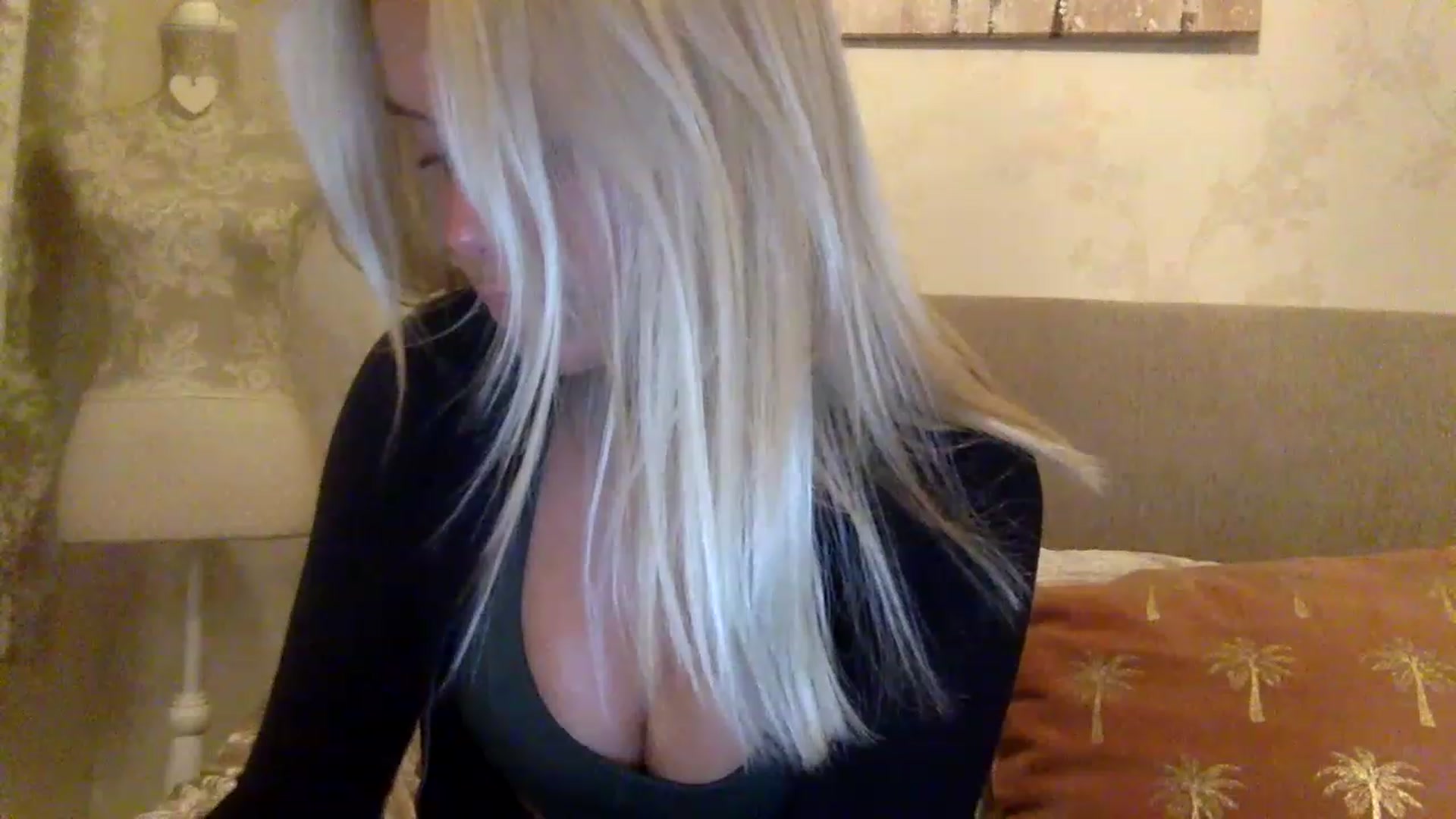 Gallery image thumbnail from BeaSaitou's myfreecams stream on, 03/10/2023, 20:33 image 20 of 20