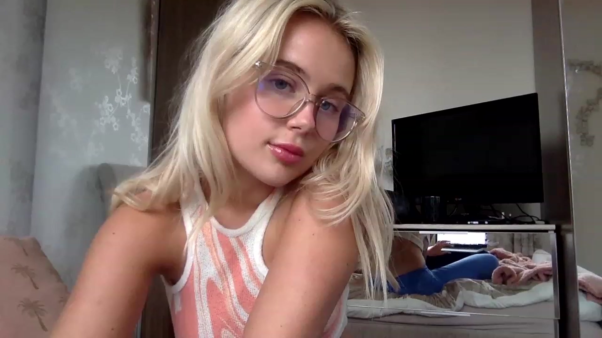 Gallery image thumbnail from BeaSaitou's myfreecams stream on, 03/12/2023, 15:05 image 20 of 20