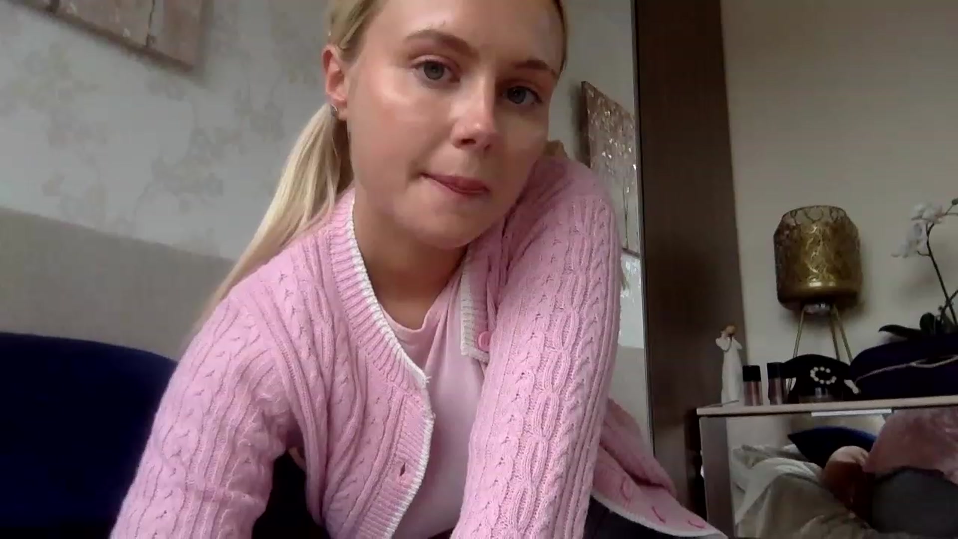 Gallery image thumbnail from BeaSaitou's myfreecams stream on, 03/20/2023, 16:30 image 18 of 20