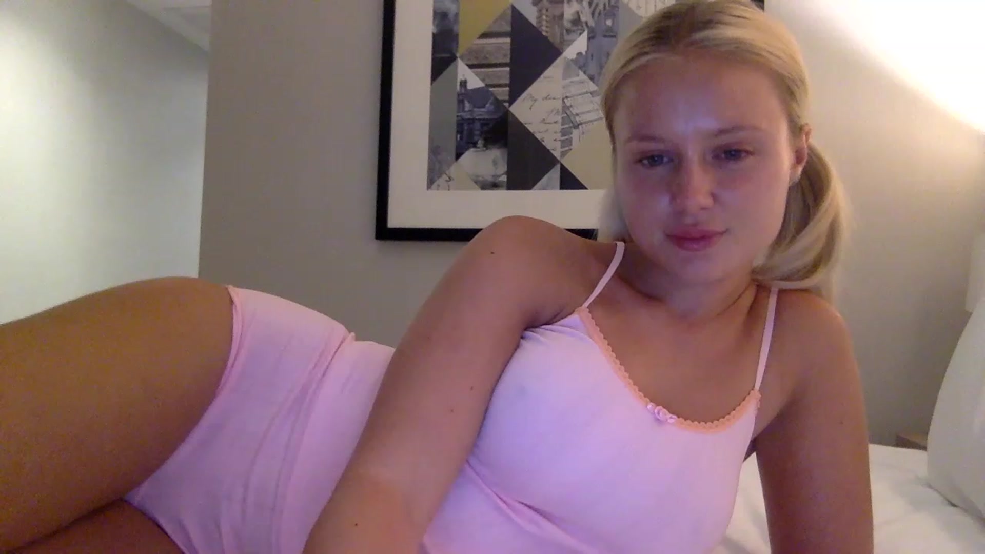 Gallery image thumbnail from BeaSaitou's myfreecams stream on, 03/22/2023, 20:01 image 6 of 20