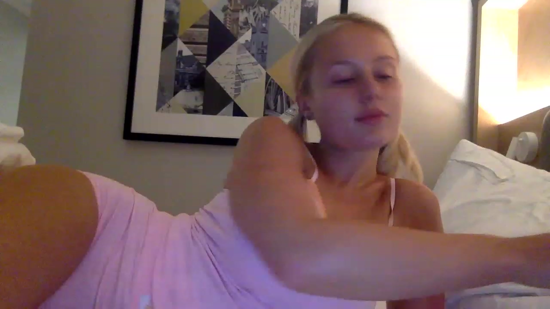 Gallery image thumbnail from BeaSaitou's myfreecams stream on, 03/22/2023, 20:01 image 19 of 20