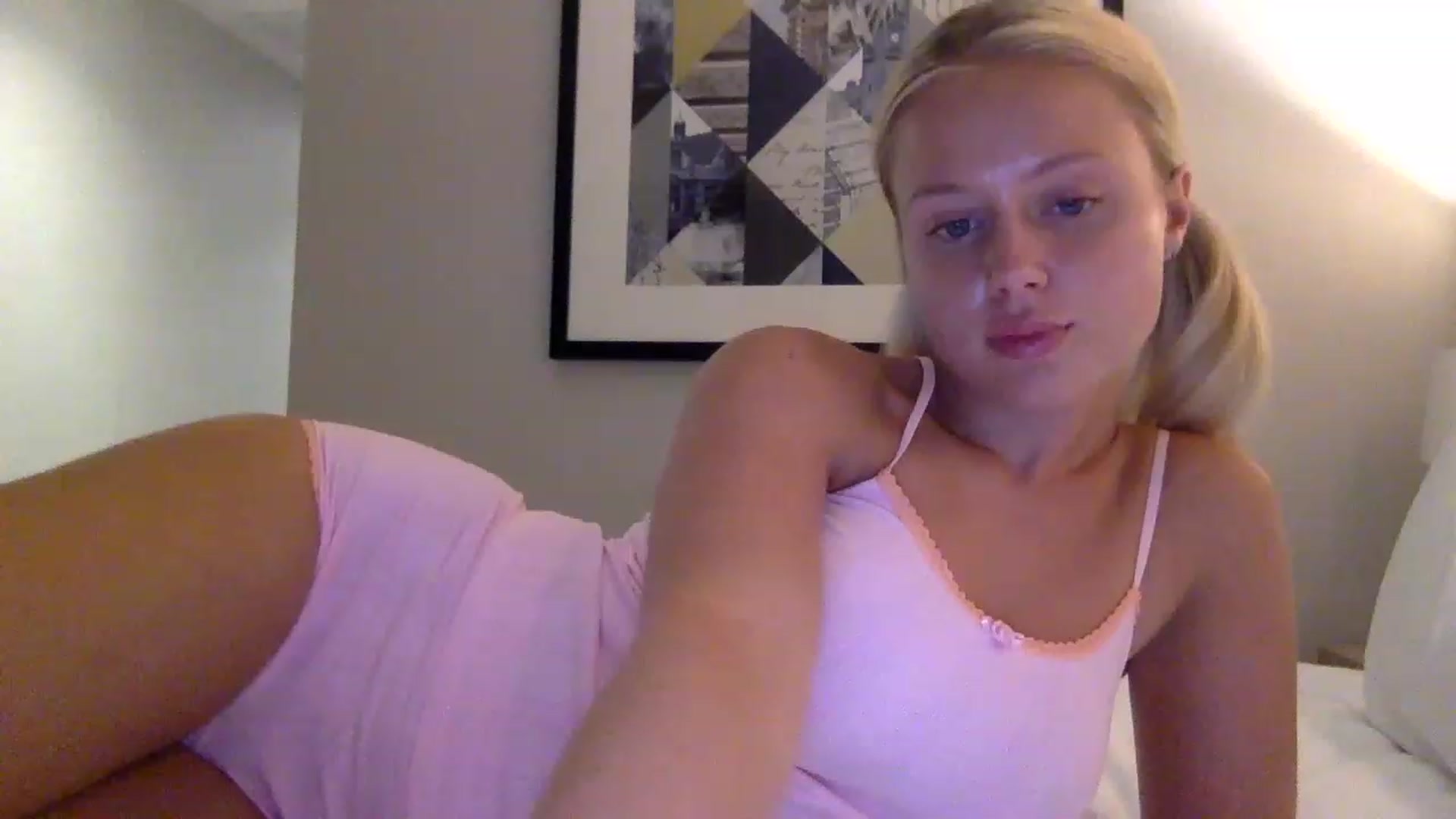 Gallery image thumbnail from BeaSaitou's myfreecams stream on, 03/22/2023, 20:01 image 7 of 20