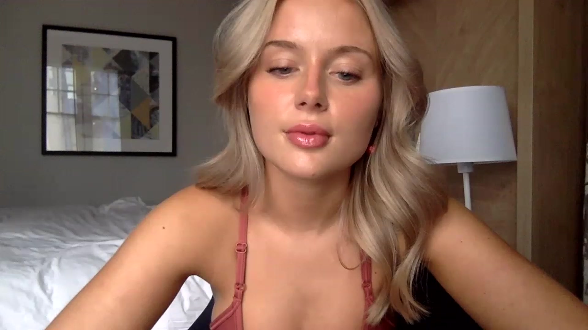 Gallery image thumbnail from BeaSaitou's myfreecams stream on, 03/23/2023, 16:46 image 11 of 20