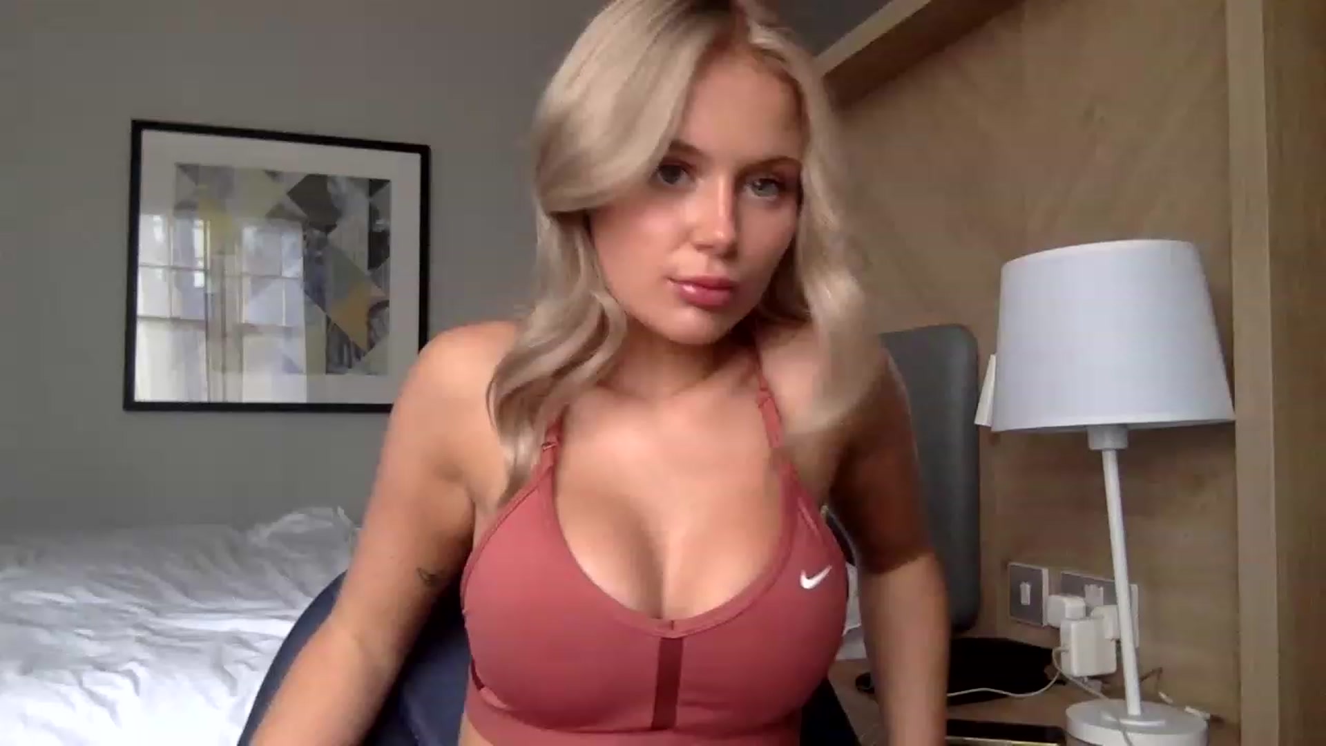 Gallery image thumbnail from BeaSaitou's myfreecams stream on, 03/23/2023, 16:46 image 1 of 20