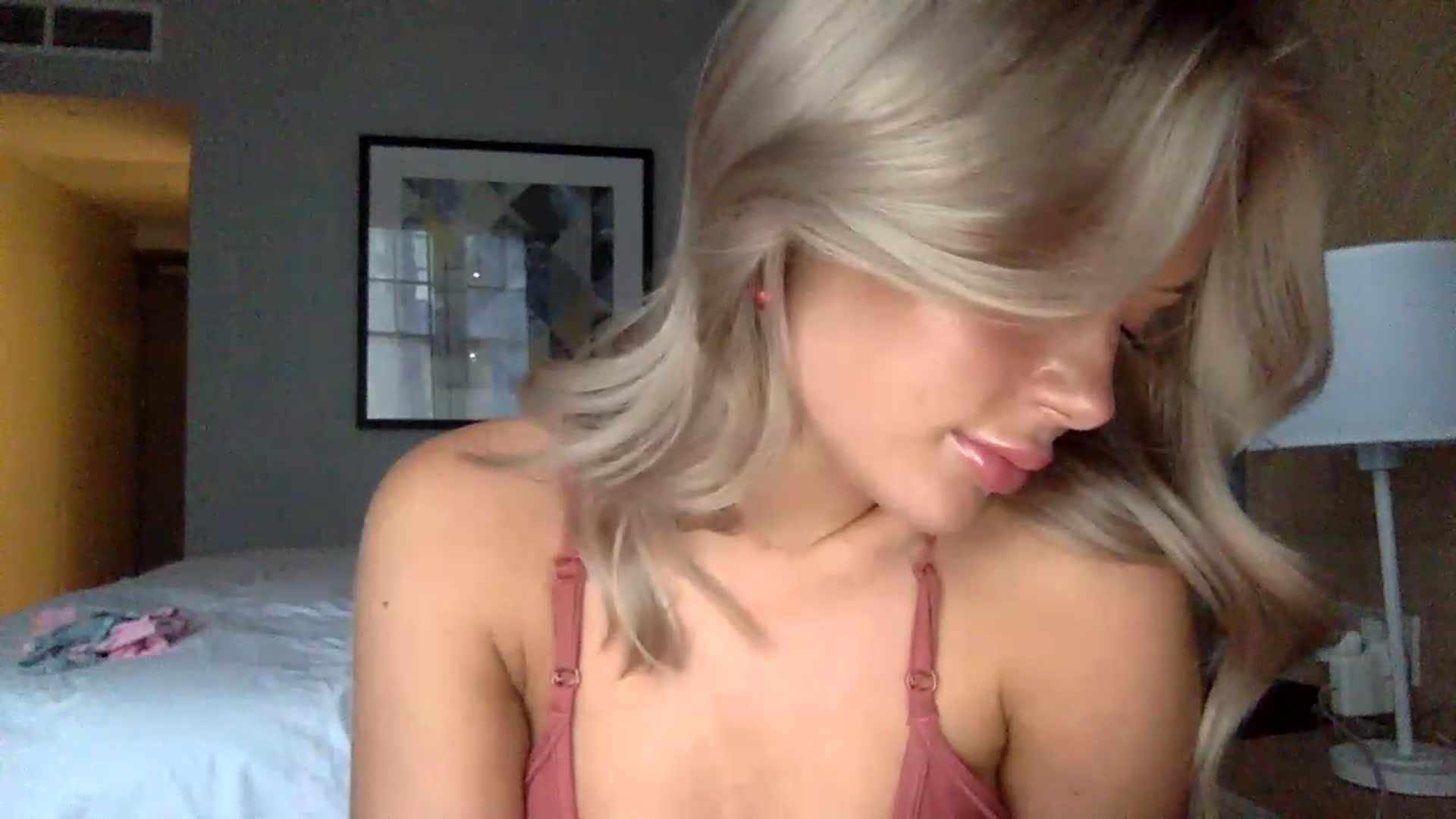 Gallery image thumbnail from BeaSaitou's myfreecams stream on, 03/23/2023, 17:22 image 19 of 20