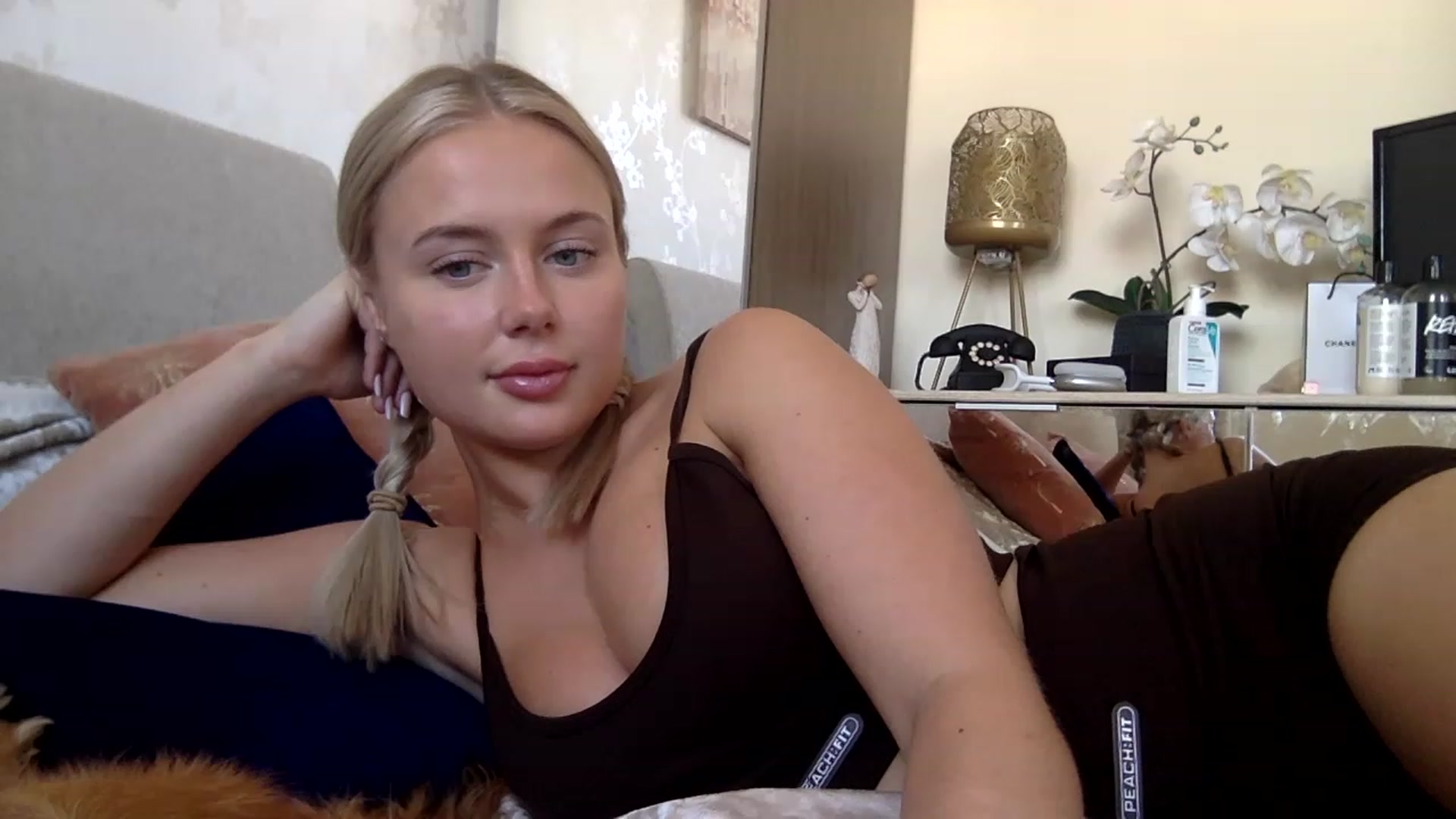 Gallery image thumbnail from BeaSaitou's myfreecams stream on, 03/30/2023, 14:27 image 1 of 20