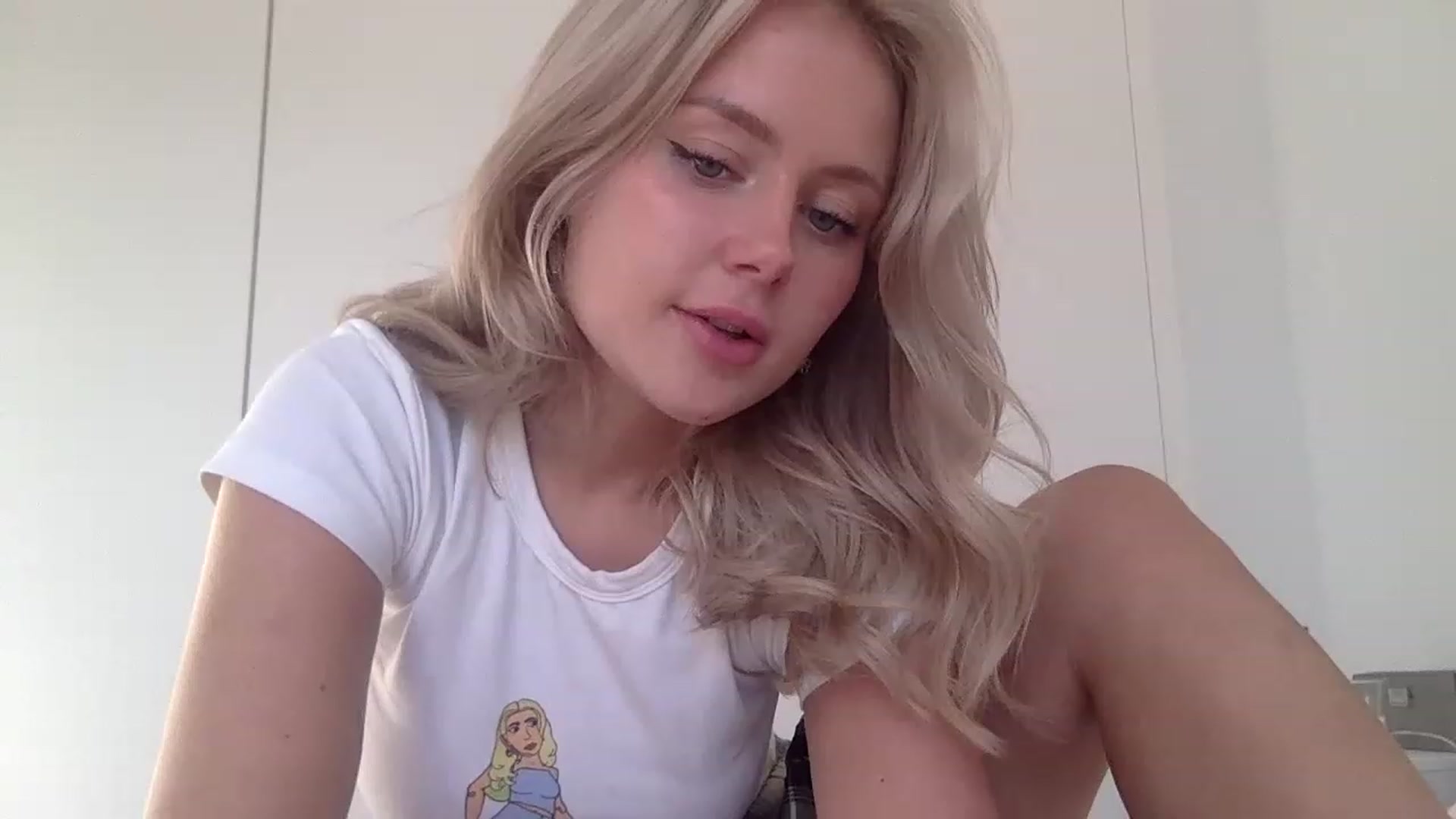 Gallery image thumbnail from BeaSaitou's myfreecams stream on, 04/03/2023, 17:28 image 11 of 20