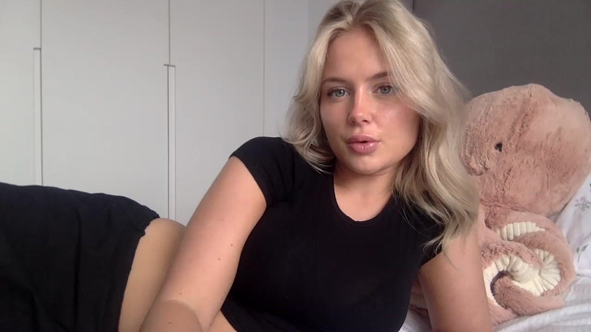 Gallery image thumbnail from BeaSaitou's myfreecams stream on, 04/05/2023, 14:44 image 7 of 20