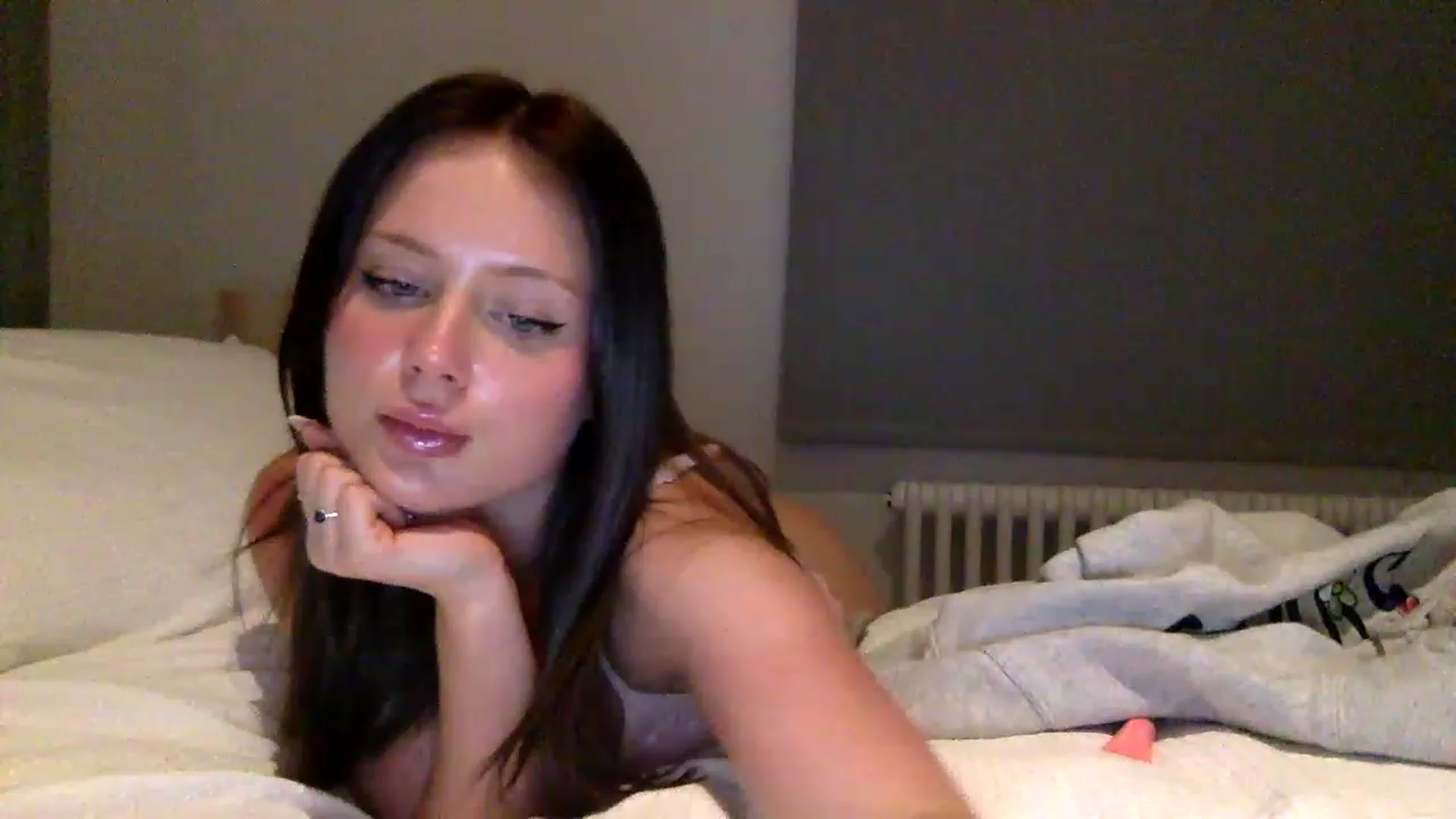 Gallery image thumbnail from BeaSaitou's myfreecams stream on, 05/09/2023, 22:19 image 20 of 20