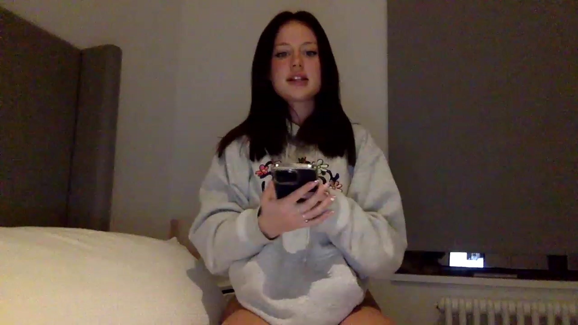 Gallery image thumbnail from BeaSaitou's myfreecams stream on, 05/09/2023, 22:19 image 2 of 20