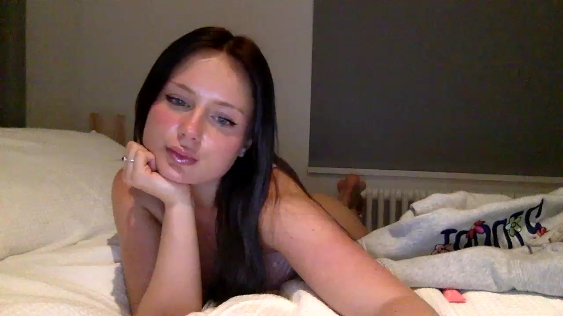 Gallery image thumbnail from BeaSaitou's myfreecams stream on, 05/09/2023, 22:19 image 15 of 20