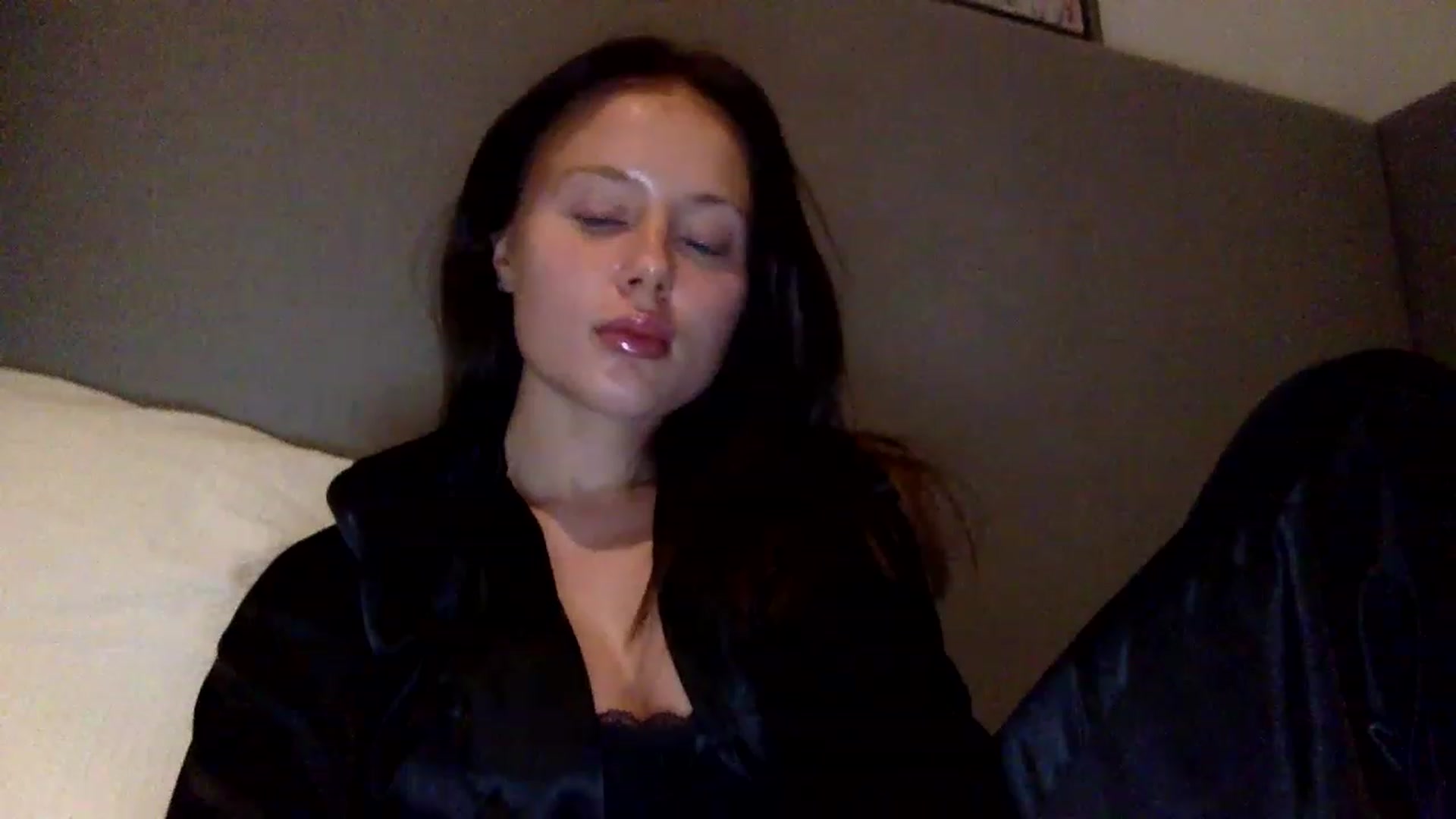 Gallery image thumbnail from BeaSaitou's myfreecams stream on, 05/16/2023, 22:57 image 20 of 20
