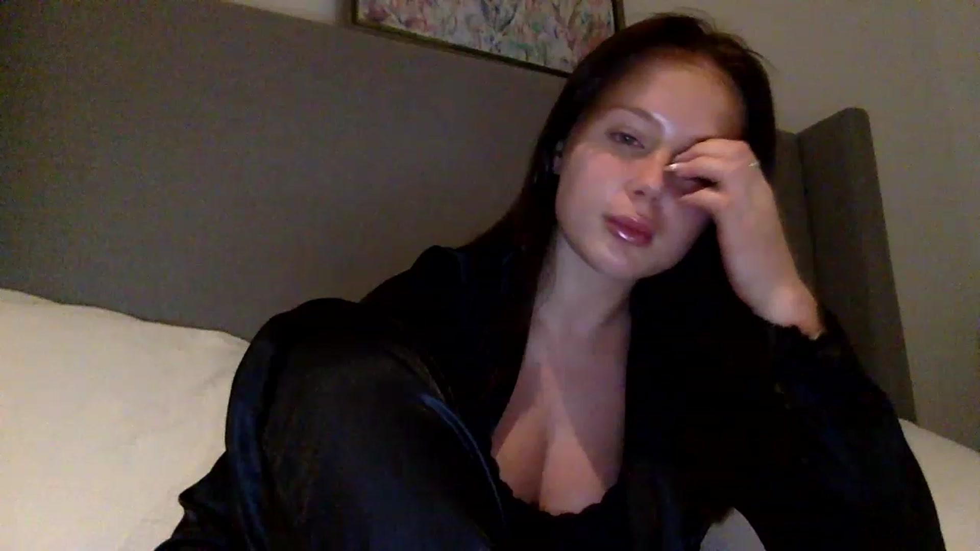 Gallery image thumbnail from BeaSaitou's myfreecams stream on, 05/16/2023, 22:57 image 17 of 20
