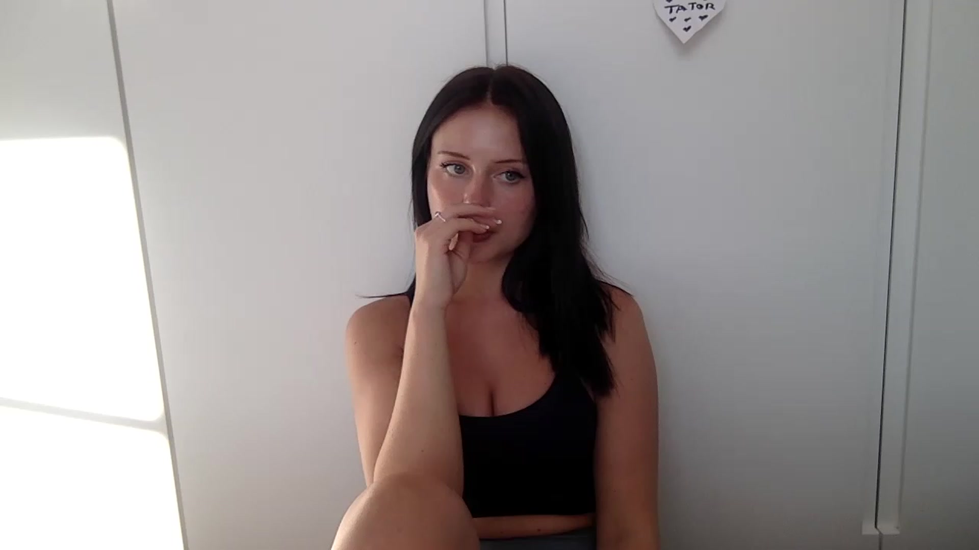 Gallery image thumbnail from BeaSaitou's myfreecams stream on, 06/01/2023, 17:40 image 13 of 20