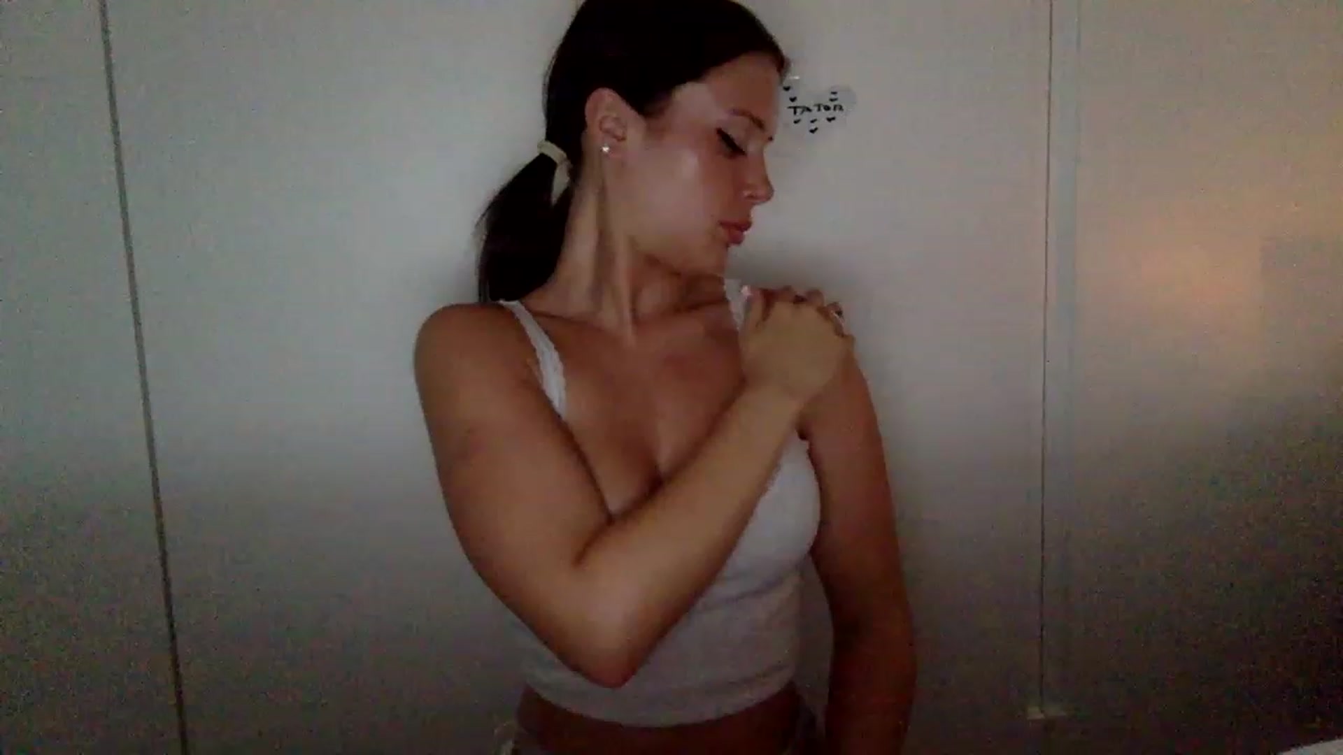 Gallery image thumbnail from BeaSaitou's myfreecams stream on, 06/05/2023, 19:25 image 8 of 20