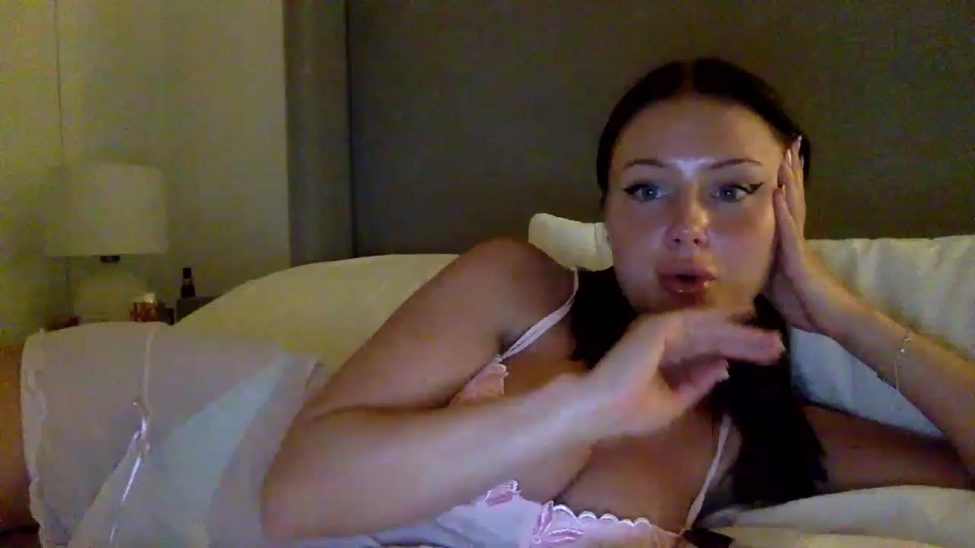 Gallery image thumbnail from BeaSaitou's myfreecams stream on, 06/05/2023, 23:07 image 8 of 20