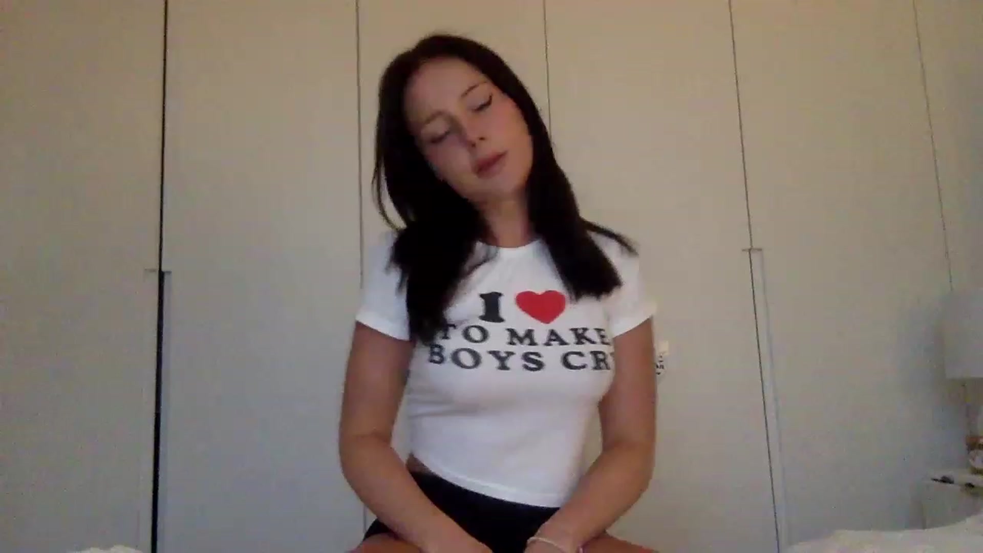 Gallery image thumbnail from BeaSaitou's myfreecams stream on, 06/06/2023, 20:57 image 8 of 20