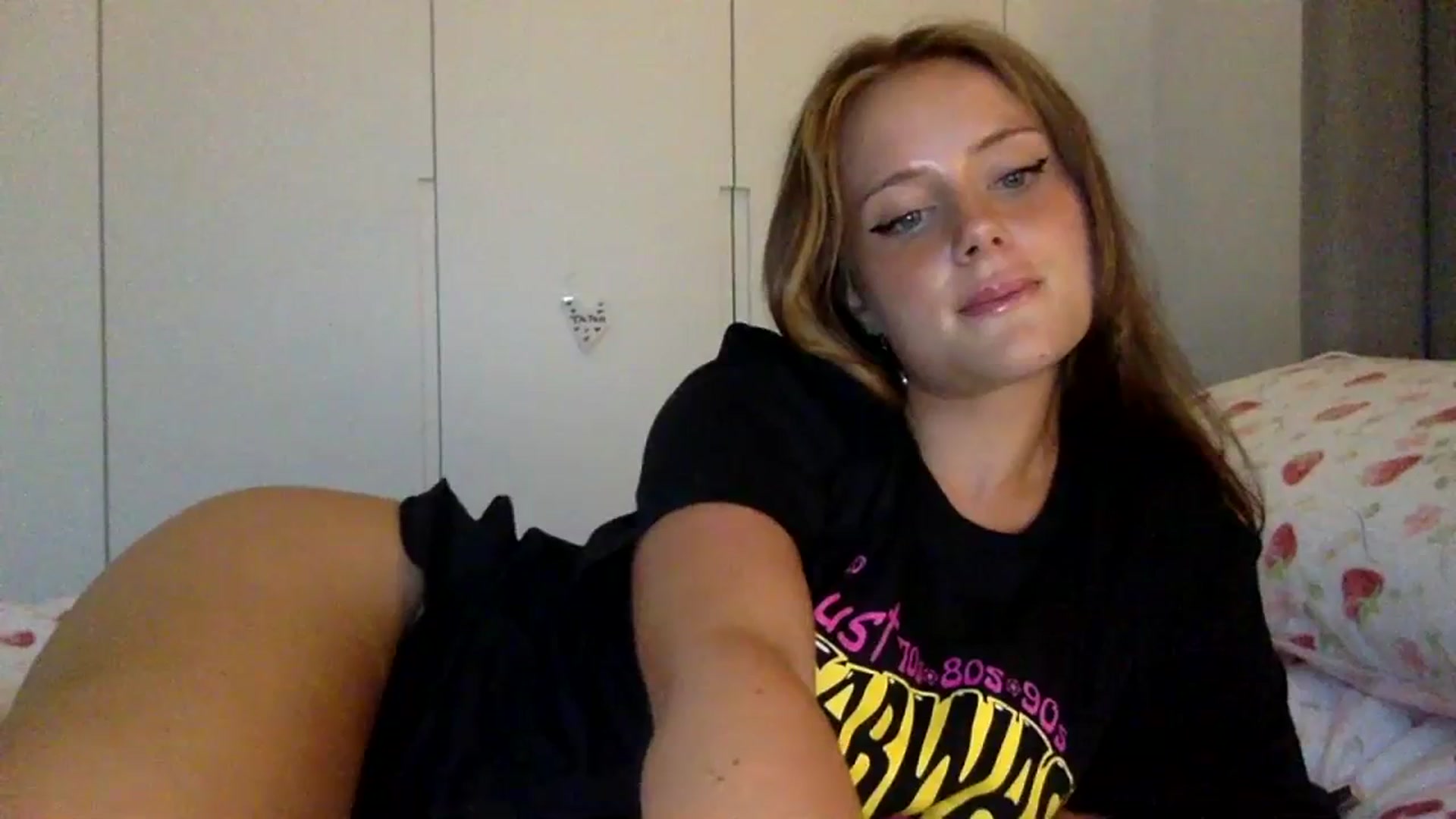 Gallery image thumbnail from BeaSaitou's myfreecams stream on, 06/28/2023, 20:49 image 9 of 20
