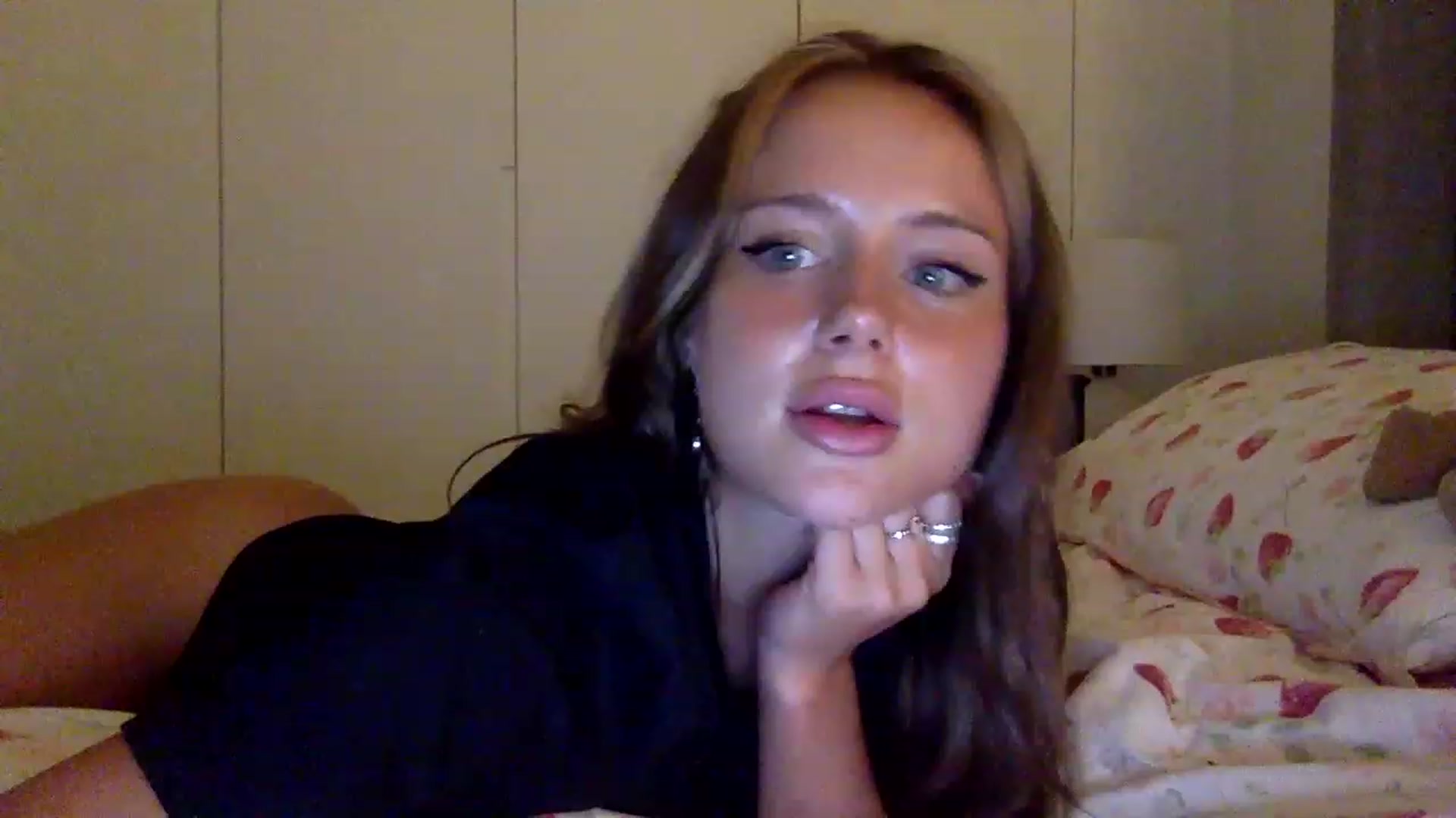 Gallery image thumbnail from BeaSaitou's myfreecams stream on, 06/28/2023, 22:02 image 6 of 20