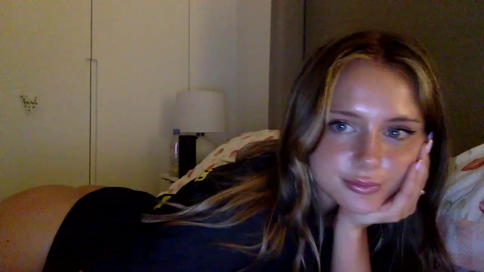 Gallery image thumbnail from BeaSaitou's myfreecams stream on, 06/28/2023, 22:02 image 13 of 20
